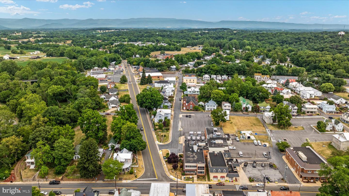 875 HUNTER LN, EDINBURG, Virginia 22824, 1 Bedroom Bedrooms, ,1 BathroomBathrooms,Residential,For sale,875 HUNTER LN,VASH2012862 MLS # VASH2012862