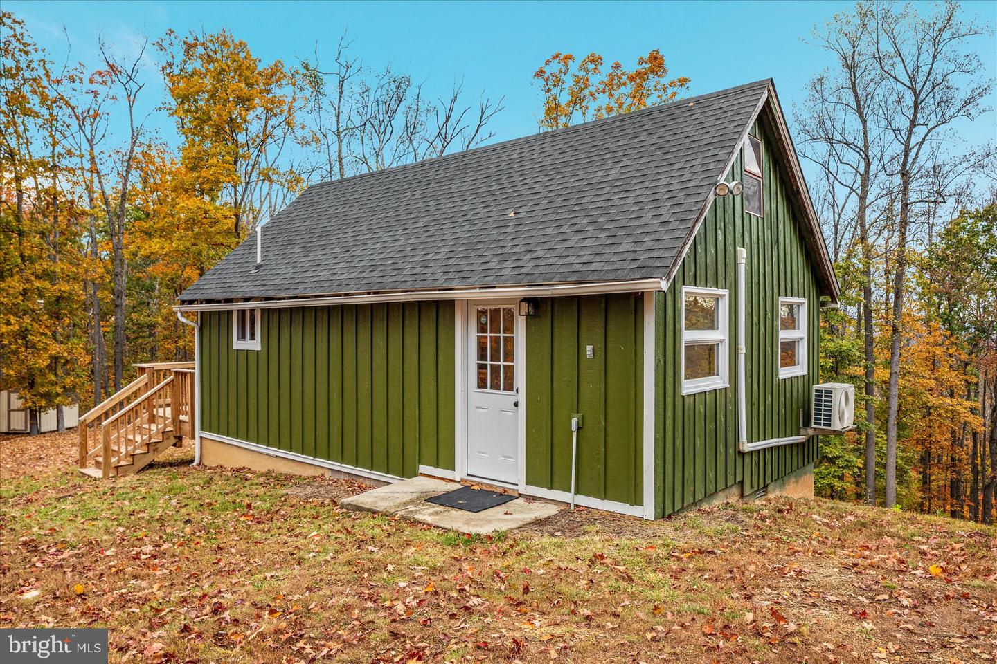 875 HUNTER LN, EDINBURG, Virginia 22824, 1 Bedroom Bedrooms, ,1 BathroomBathrooms,Residential,For sale,875 HUNTER LN,VASH2012862 MLS # VASH2012862