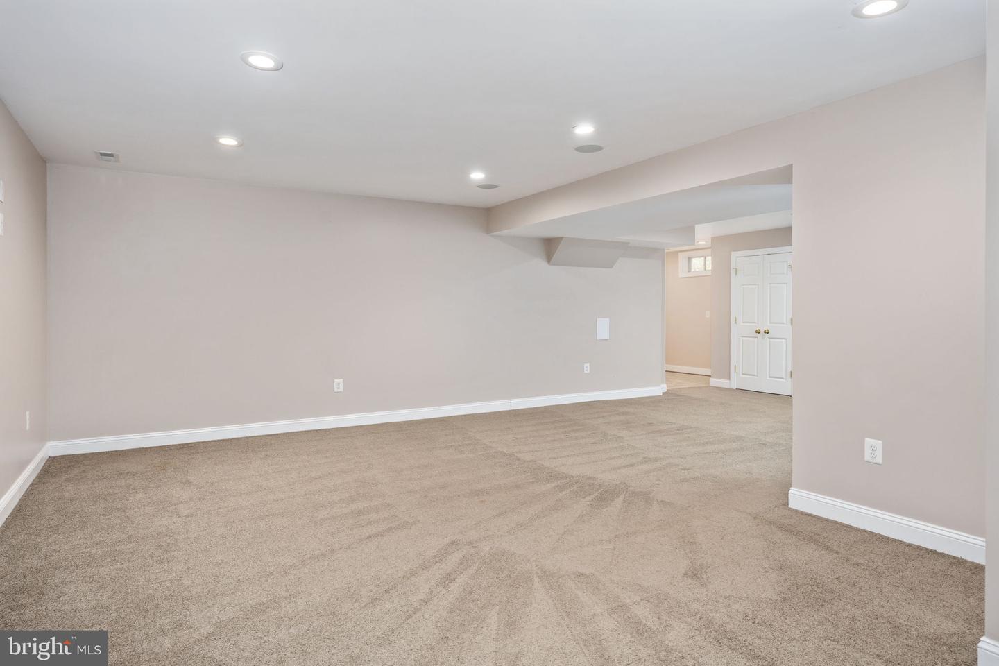 231 KIMBERWICK LN, STAFFORD, Virginia 22556, 6 Bedrooms Bedrooms, ,4 BathroomsBathrooms,Residential,For sale,231 KIMBERWICK LN,VAST2043842 MLS # VAST2043842