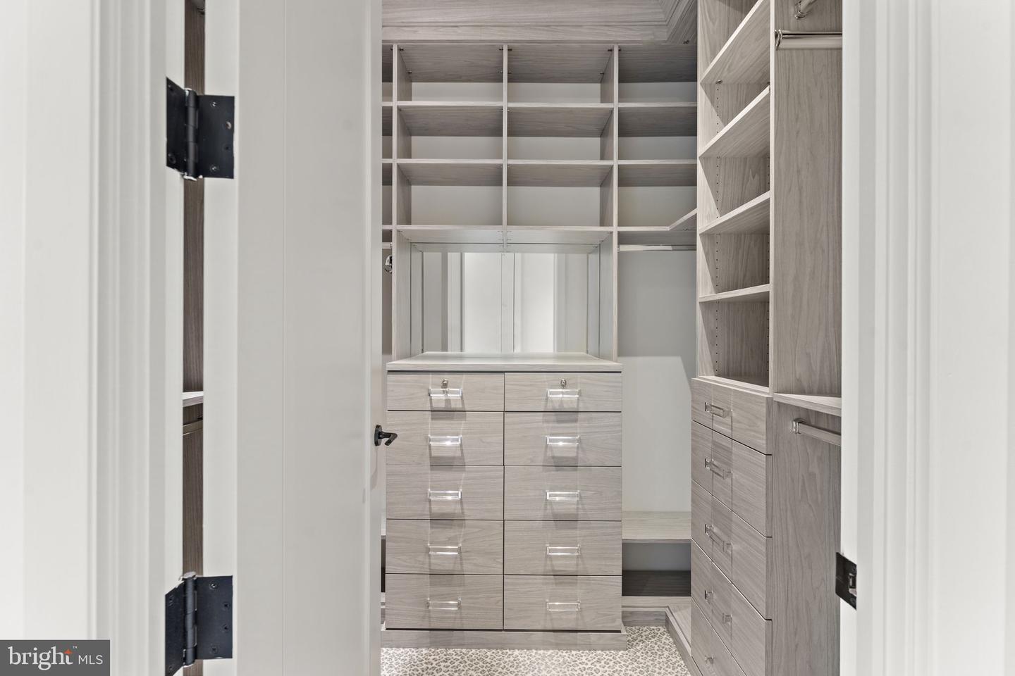 3303 WATER ST NW #4L, WASHINGTON, District Of Columbia 20007, 2 Bedrooms Bedrooms, ,2 BathroomsBathrooms,Residential,For sale,3303 WATER ST NW #4L,DCDC2228252 MLS # DCDC2228252