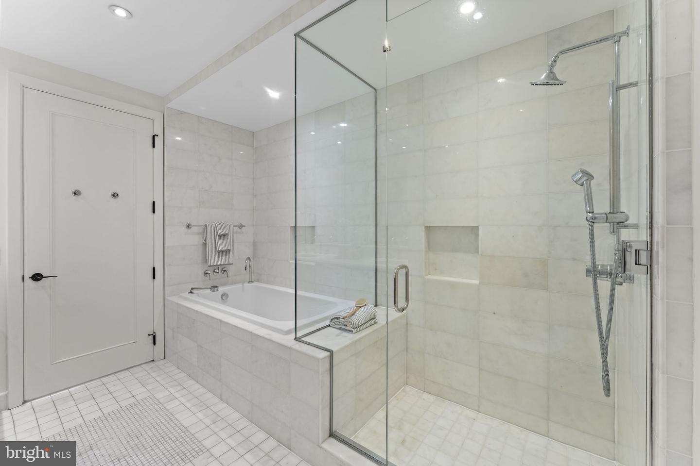 3303 WATER ST NW #4L, WASHINGTON, District Of Columbia 20007, 2 Bedrooms Bedrooms, ,2 BathroomsBathrooms,Residential,For sale,3303 WATER ST NW #4L,DCDC2228252 MLS # DCDC2228252
