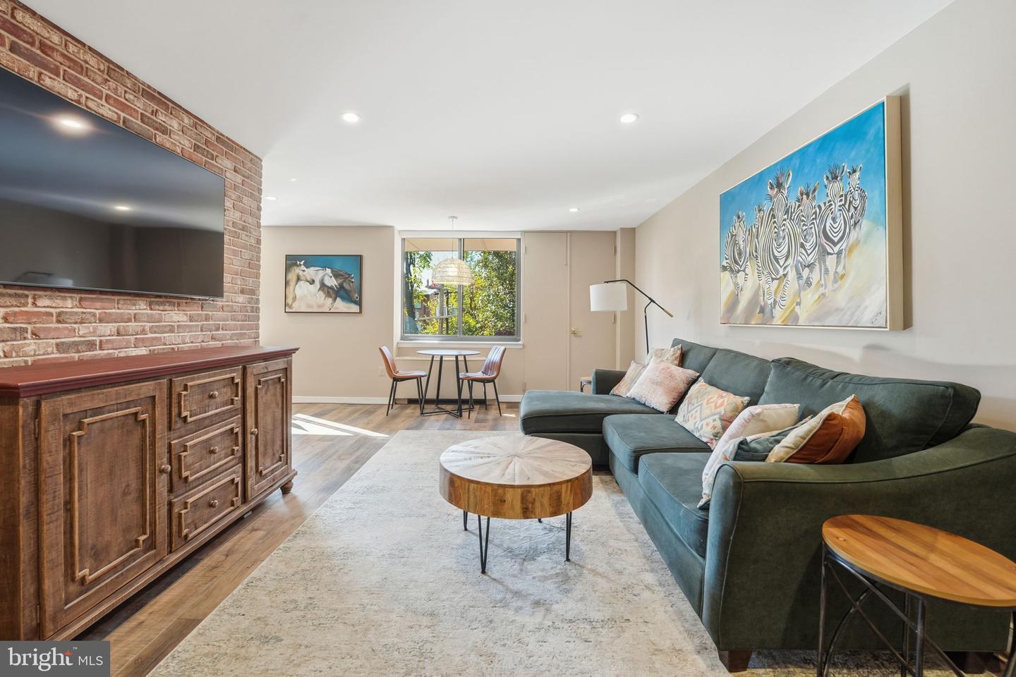 4390 LORCOM LN #402, ARLINGTON, Virginia 22207, 1 Bedroom Bedrooms, ,1 BathroomBathrooms,Residential,For sale,4390 LORCOM LN #402,VAAR2065228 MLS # VAAR2065228 4390 LORCOM LN #402, ARLINGTON, Virginia 22207, 1 Bedroom Bedrooms, ,1 BathroomBathrooms,Residential,For sale,4390 LORCOM LN #402,VAAR2065228 MLS # VAAR2065228