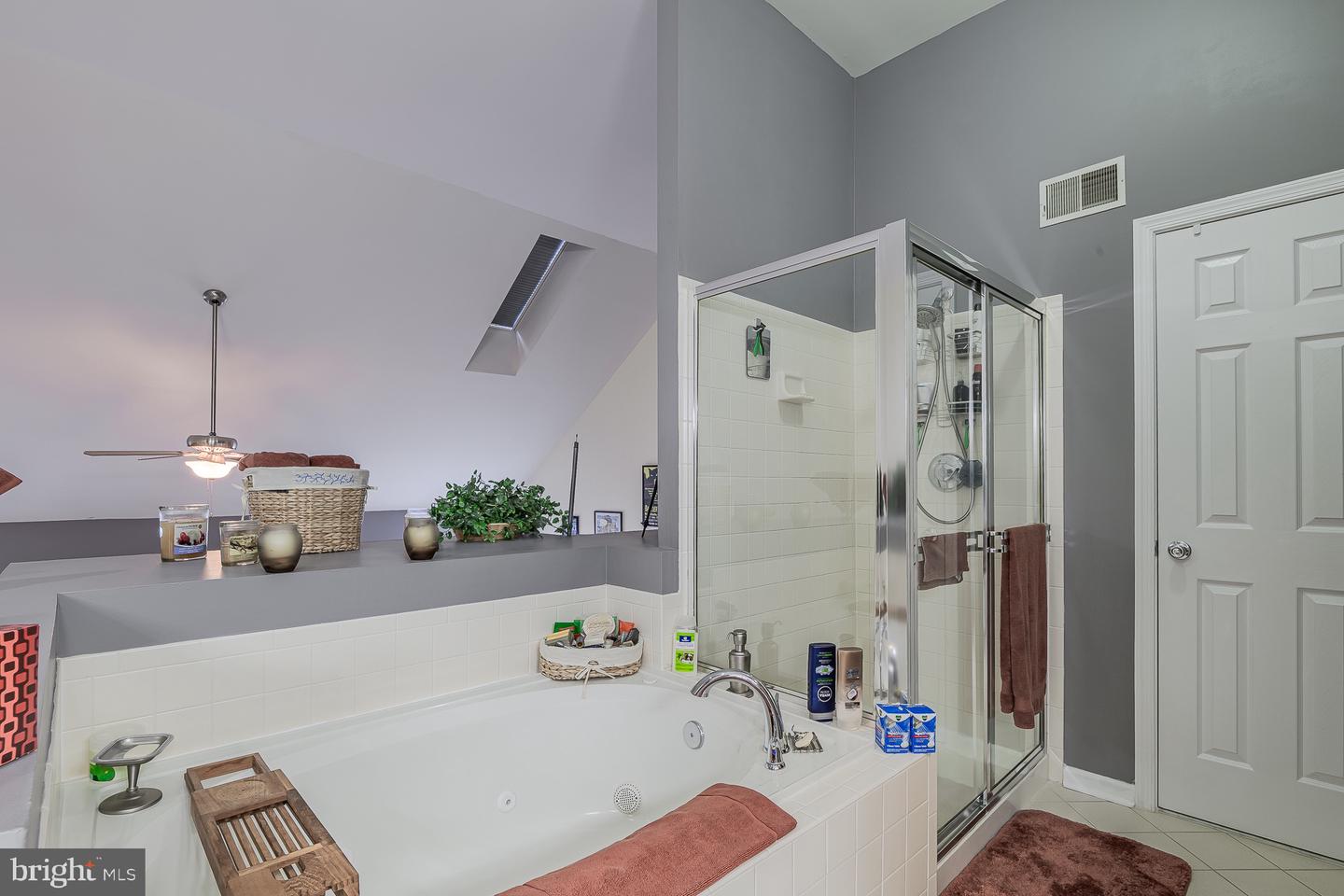 5510 JOWETT CT, ALEXANDRIA, Virginia 22315, 2 Bedrooms Bedrooms, ,2 BathroomsBathrooms,Residential,For sale,5510 JOWETT CT,VAFX2275804 MLS # VAFX2275804