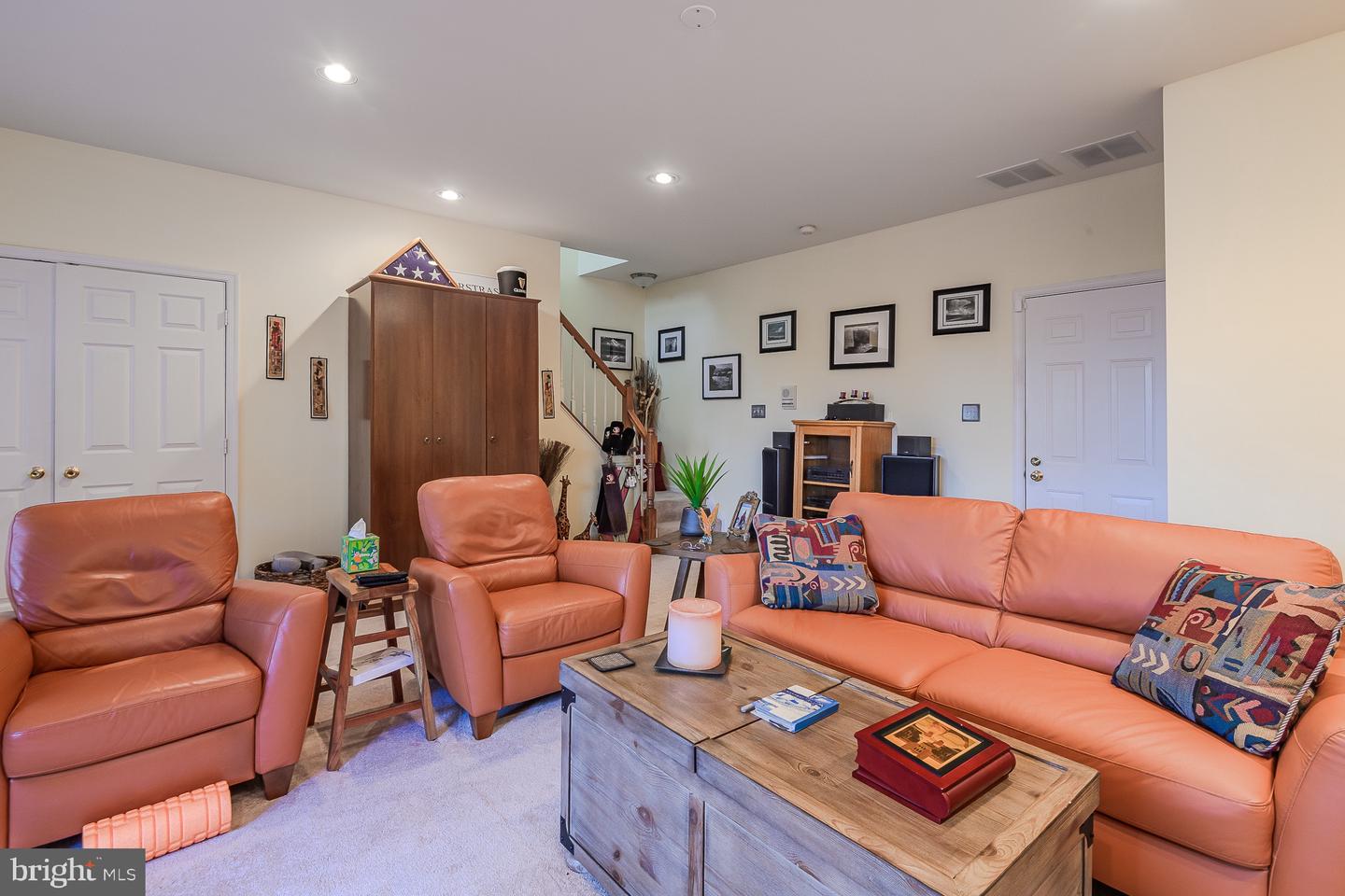 5510 JOWETT CT, ALEXANDRIA, Virginia 22315, 2 Bedrooms Bedrooms, ,2 BathroomsBathrooms,Residential,For sale,5510 JOWETT CT,VAFX2275804 MLS # VAFX2275804