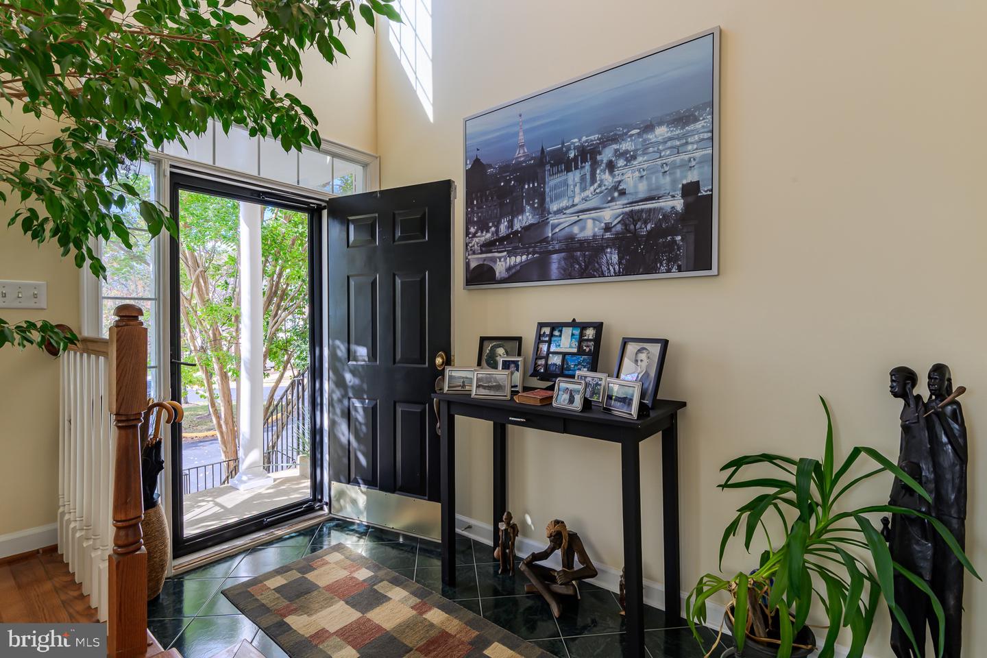 5510 JOWETT CT, ALEXANDRIA, Virginia 22315, 2 Bedrooms Bedrooms, ,2 BathroomsBathrooms,Residential,For sale,5510 JOWETT CT,VAFX2275804 MLS # VAFX2275804