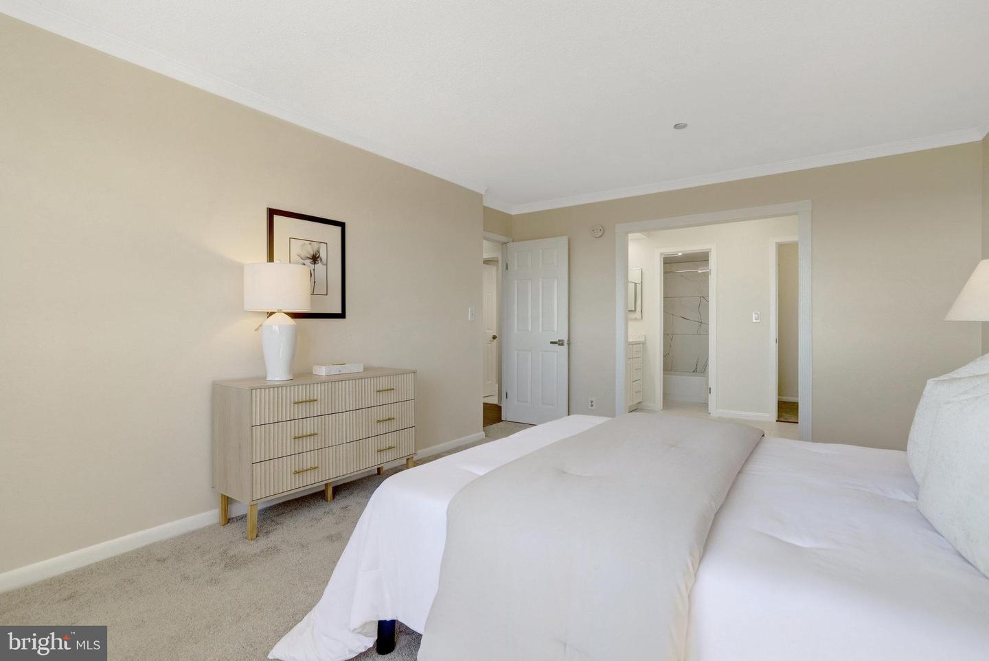 5501 SEMINARY RD #2606S, FALLS CHURCH, Virginia 22041, 2 Bedrooms Bedrooms, 4 Rooms Rooms,2 BathroomsBathrooms,Residential,For sale,5501 SEMINARY RD #2606S,VAFX2275882 MLS # VAFX2275882 5501 SEMINARY RD #2606S, FALLS CHURCH, Virginia 22041, 2 Bedrooms Bedrooms, 4 Rooms Rooms,2 BathroomsBathrooms,Residential,For sale,5501 SEMINARY RD #2606S,VAFX2275882 MLS # VAFX2275882