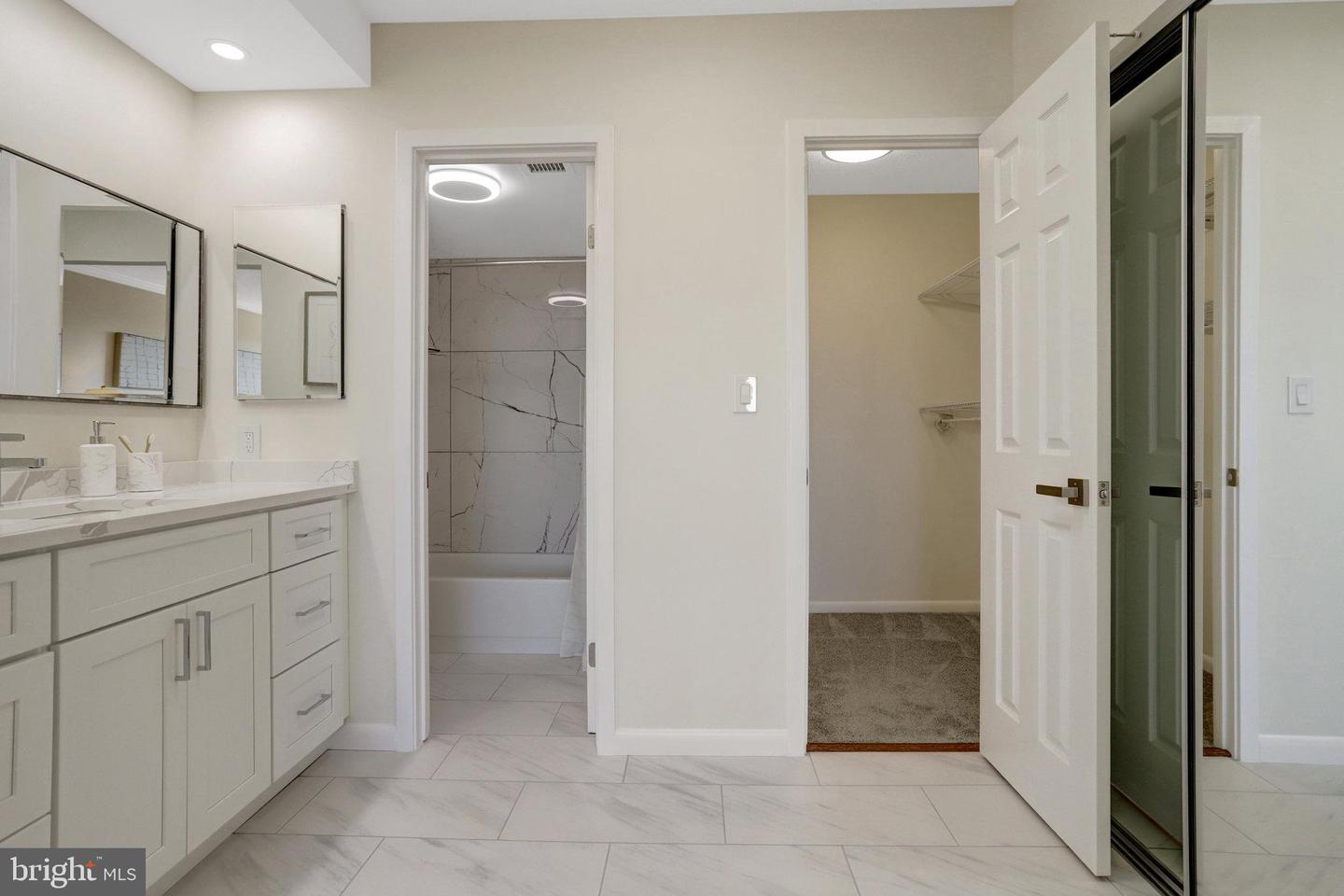 5501 SEMINARY RD #2606S, FALLS CHURCH, Virginia 22041, 2 Bedrooms Bedrooms, 4 Rooms Rooms,2 BathroomsBathrooms,Residential,For sale,5501 SEMINARY RD #2606S,VAFX2275882 MLS # VAFX2275882 5501 SEMINARY RD #2606S, FALLS CHURCH, Virginia 22041, 2 Bedrooms Bedrooms, 4 Rooms Rooms,2 BathroomsBathrooms,Residential,For sale,5501 SEMINARY RD #2606S,VAFX2275882 MLS # VAFX2275882