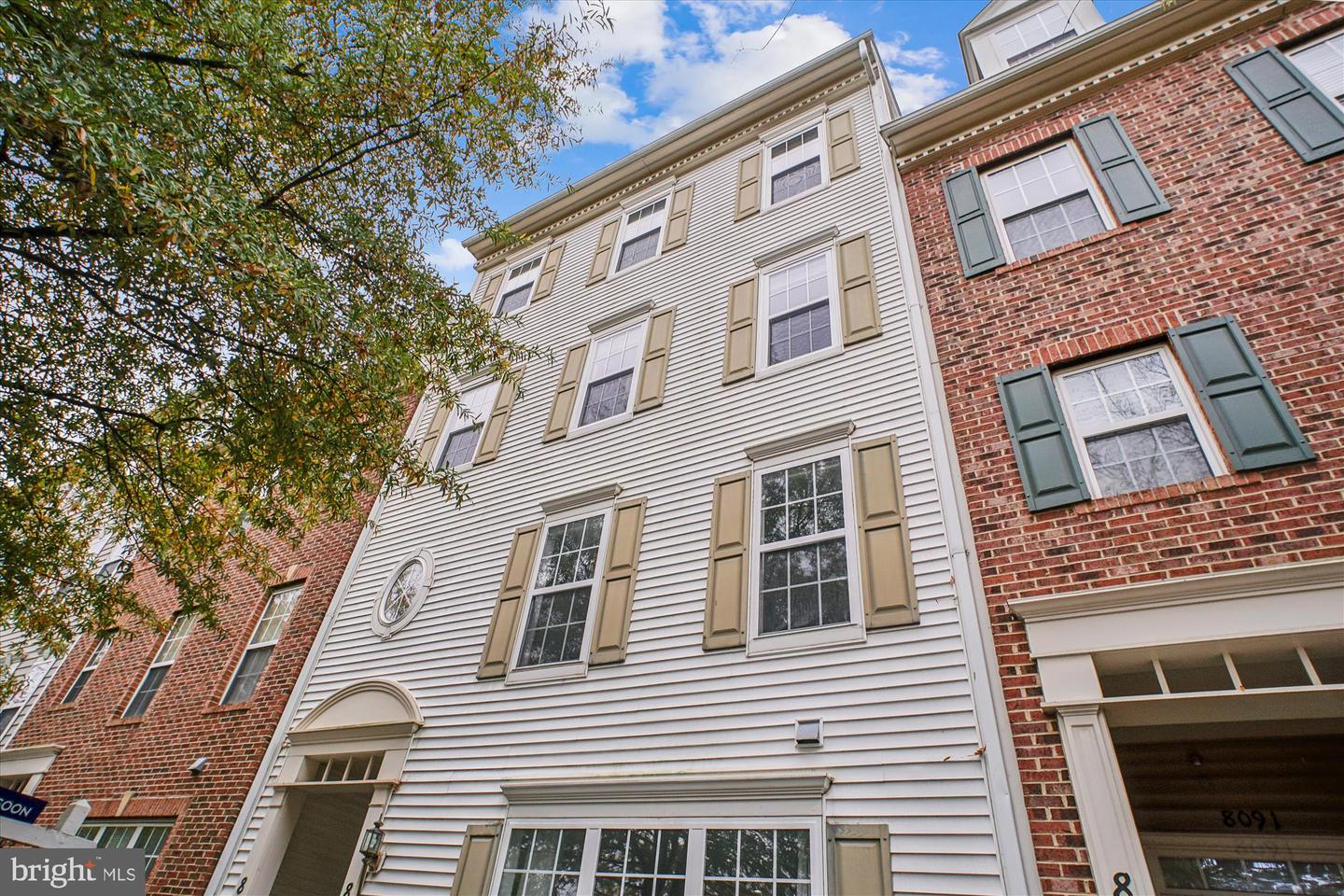 8085 GATEHOUSE RD #4, FALLS CHURCH, Virginia 22042, 3 Bedrooms Bedrooms, ,2 BathroomsBathrooms,Residential,For sale,8085 GATEHOUSE RD #4,VAFX2275968 MLS # VAFX2275968 8085 GATEHOUSE RD #4, FALLS CHURCH, Virginia 22042, 3 Bedrooms Bedrooms, ,2 BathroomsBathrooms,Residential,For sale,8085 GATEHOUSE RD #4,VAFX2275968 MLS # VAFX2275968