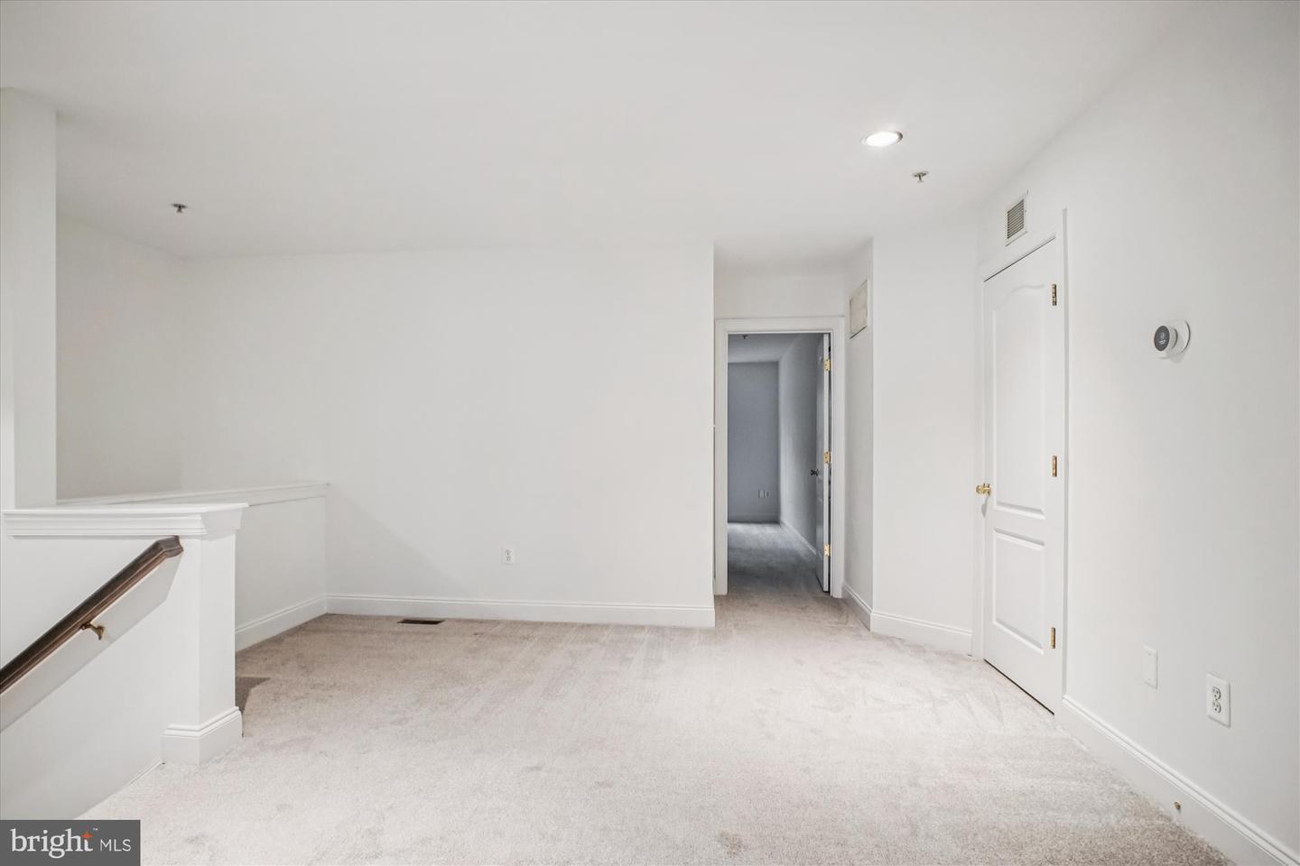 8085 GATEHOUSE RD #4, FALLS CHURCH, Virginia 22042, 3 Bedrooms Bedrooms, ,2 BathroomsBathrooms,Residential,For sale,8085 GATEHOUSE RD #4,VAFX2275968 MLS # VAFX2275968 8085 GATEHOUSE RD #4, FALLS CHURCH, Virginia 22042, 3 Bedrooms Bedrooms, ,2 BathroomsBathrooms,Residential,For sale,8085 GATEHOUSE RD #4,VAFX2275968 MLS # VAFX2275968