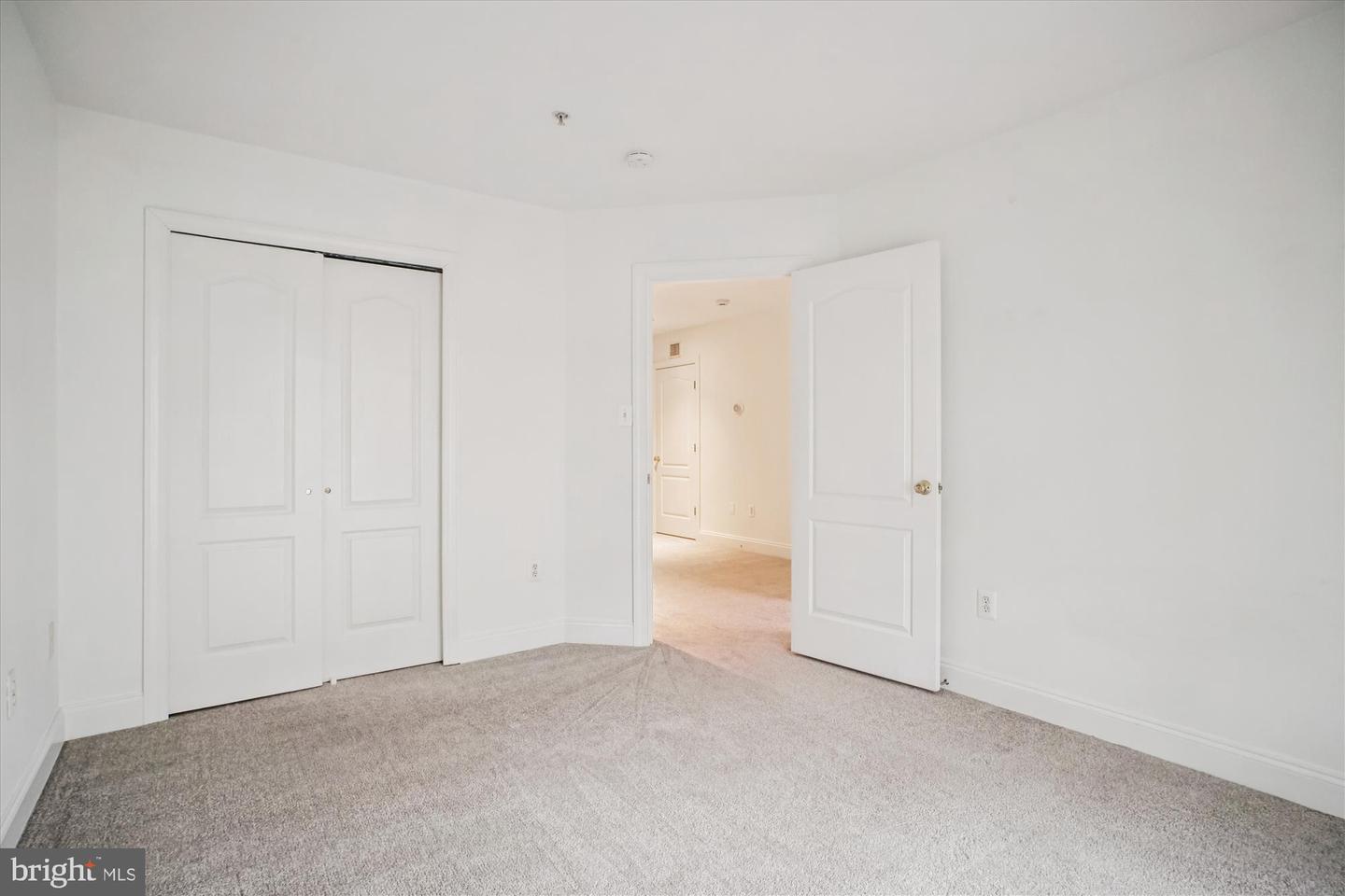 8085 GATEHOUSE RD #4, FALLS CHURCH, Virginia 22042, 3 Bedrooms Bedrooms, ,2 BathroomsBathrooms,Residential,For sale,8085 GATEHOUSE RD #4,VAFX2275968 MLS # VAFX2275968 8085 GATEHOUSE RD #4, FALLS CHURCH, Virginia 22042, 3 Bedrooms Bedrooms, ,2 BathroomsBathrooms,Residential,For sale,8085 GATEHOUSE RD #4,VAFX2275968 MLS # VAFX2275968