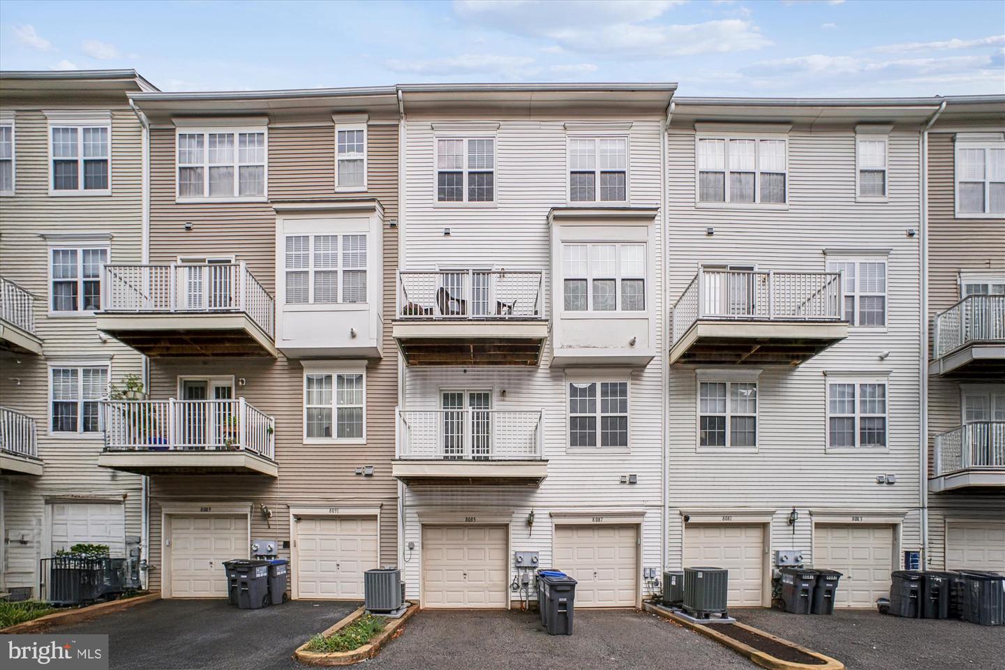 8085 GATEHOUSE RD #4, FALLS CHURCH, Virginia 22042, 3 Bedrooms Bedrooms, ,2 BathroomsBathrooms,Residential,For sale,8085 GATEHOUSE RD #4,VAFX2275968 MLS # VAFX2275968 8085 GATEHOUSE RD #4, FALLS CHURCH, Virginia 22042, 3 Bedrooms Bedrooms, ,2 BathroomsBathrooms,Residential,For sale,8085 GATEHOUSE RD #4,VAFX2275968 MLS # VAFX2275968