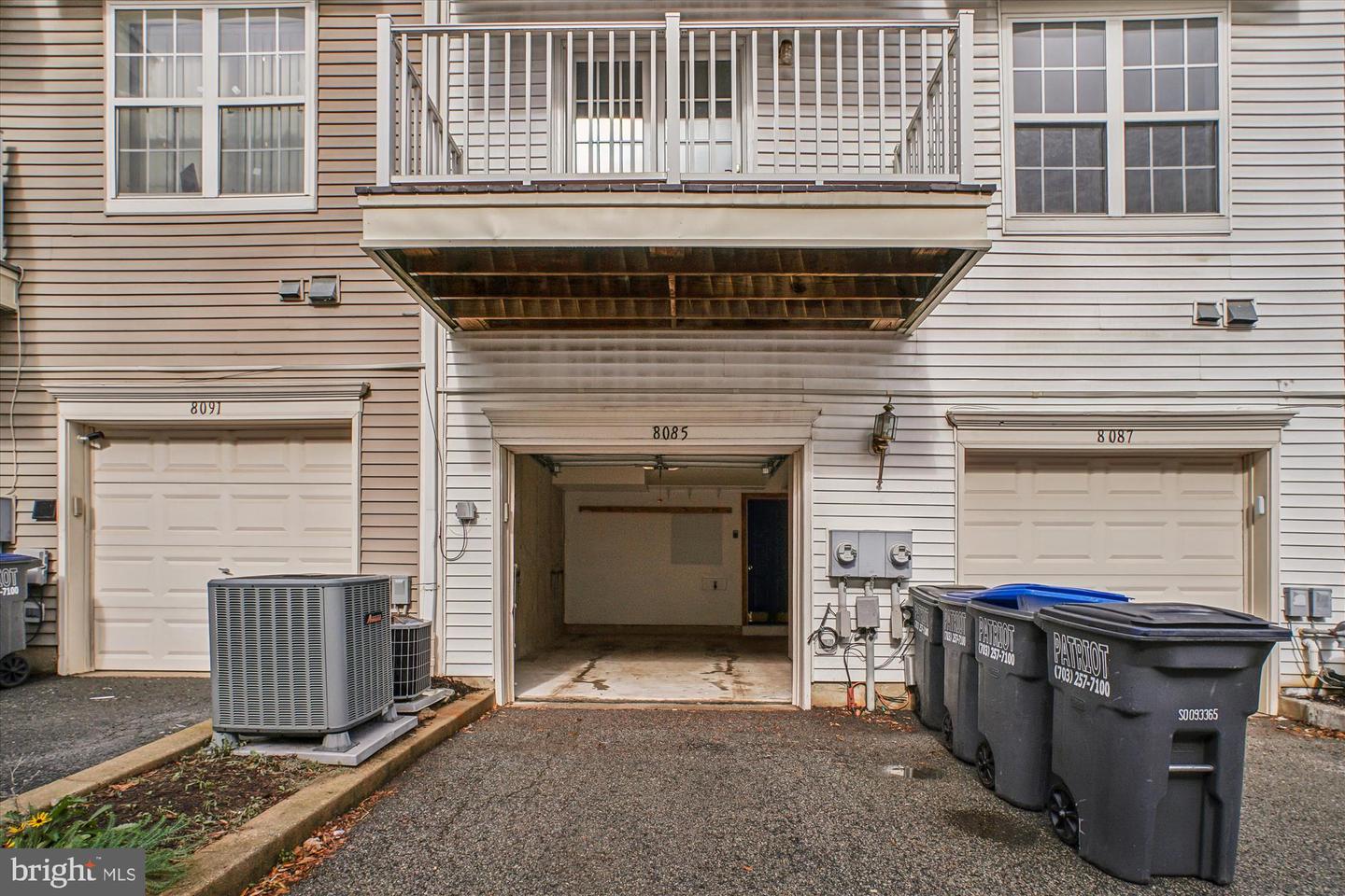 8085 GATEHOUSE RD #4, FALLS CHURCH, Virginia 22042, 3 Bedrooms Bedrooms, ,2 BathroomsBathrooms,Residential,For sale,8085 GATEHOUSE RD #4,VAFX2275968 MLS # VAFX2275968 8085 GATEHOUSE RD #4, FALLS CHURCH, Virginia 22042, 3 Bedrooms Bedrooms, ,2 BathroomsBathrooms,Residential,For sale,8085 GATEHOUSE RD #4,VAFX2275968 MLS # VAFX2275968