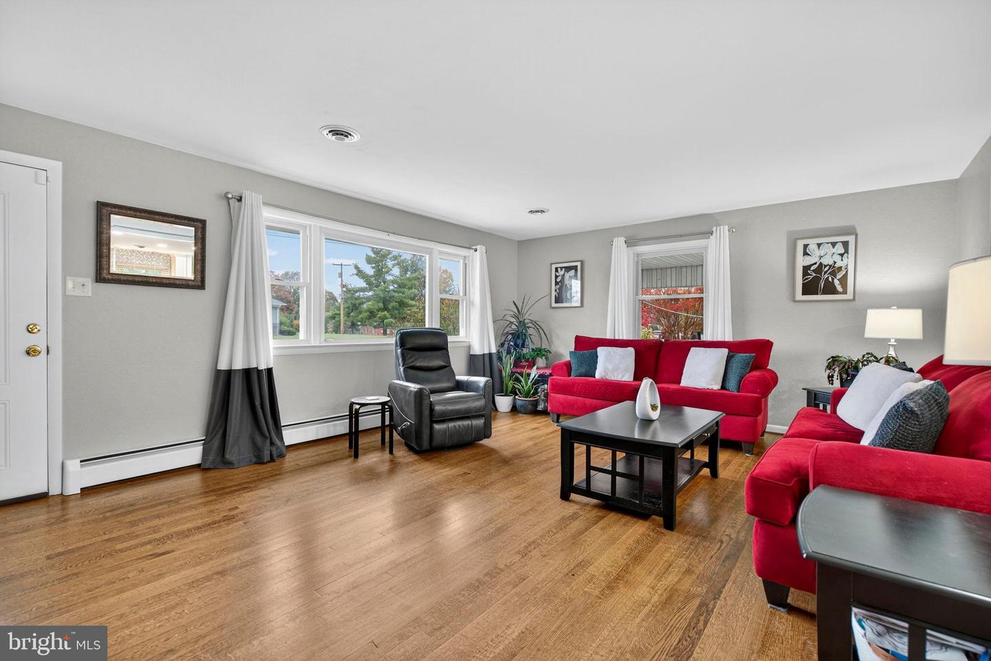 204 E 17TH ST, FRONT ROYAL, Virginia 22630, 3 Bedrooms Bedrooms, 10 Rooms Rooms,1 BathroomBathrooms,Residential,For sale,204 E 17TH ST,VAWR2012622 MLS # VAWR2012622 204 E 17TH ST, FRONT ROYAL, Virginia 22630, 3 Bedrooms Bedrooms, 10 Rooms Rooms,1 BathroomBathrooms,Residential,For sale,204 E 17TH ST,VAWR2012622 MLS # VAWR2012622