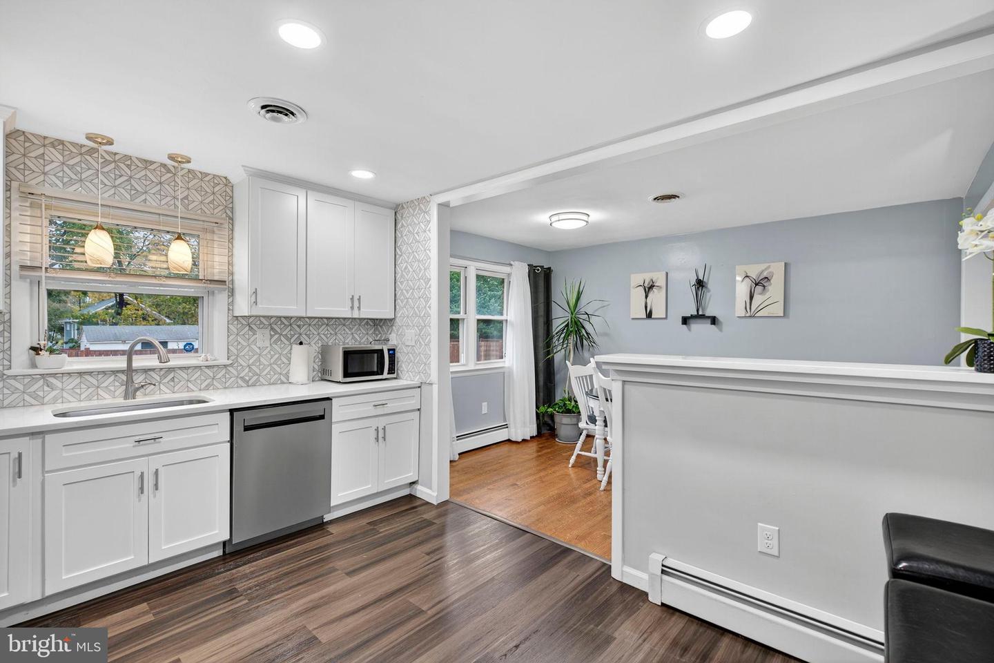 204 E 17TH ST, FRONT ROYAL, Virginia 22630, 3 Bedrooms Bedrooms, 10 Rooms Rooms,1 BathroomBathrooms,Residential,For sale,204 E 17TH ST,VAWR2012622 MLS # VAWR2012622 204 E 17TH ST, FRONT ROYAL, Virginia 22630, 3 Bedrooms Bedrooms, 10 Rooms Rooms,1 BathroomBathrooms,Residential,For sale,204 E 17TH ST,VAWR2012622 MLS # VAWR2012622