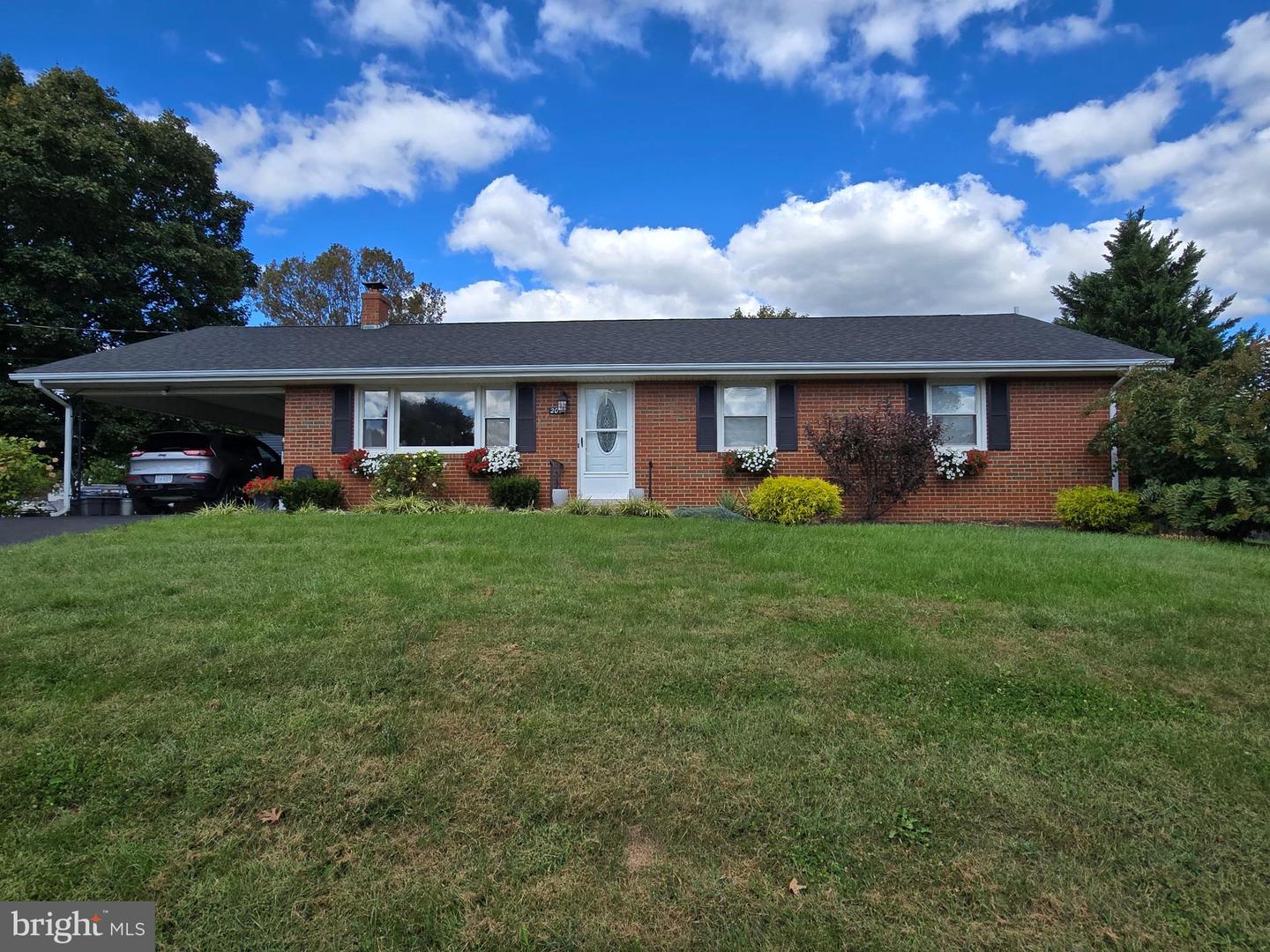 204 E 17TH ST, FRONT ROYAL, Virginia 22630, 3 Bedrooms Bedrooms, 10 Rooms Rooms,1 BathroomBathrooms,Residential,For sale,204 E 17TH ST,VAWR2012622 MLS # VAWR2012622 204 E 17TH ST, FRONT ROYAL, Virginia 22630, 3 Bedrooms Bedrooms, 10 Rooms Rooms,1 BathroomBathrooms,Residential,For sale,204 E 17TH ST,VAWR2012622 MLS # VAWR2012622