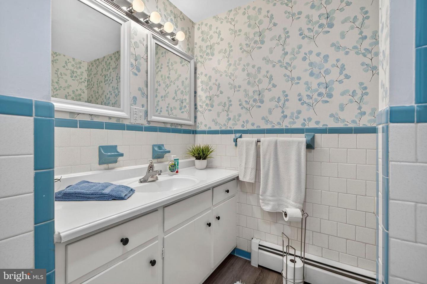 204 E 17TH ST, FRONT ROYAL, Virginia 22630, 3 Bedrooms Bedrooms, 10 Rooms Rooms,1 BathroomBathrooms,Residential,For sale,204 E 17TH ST,VAWR2012622 MLS # VAWR2012622 204 E 17TH ST, FRONT ROYAL, Virginia 22630, 3 Bedrooms Bedrooms, 10 Rooms Rooms,1 BathroomBathrooms,Residential,For sale,204 E 17TH ST,VAWR2012622 MLS # VAWR2012622