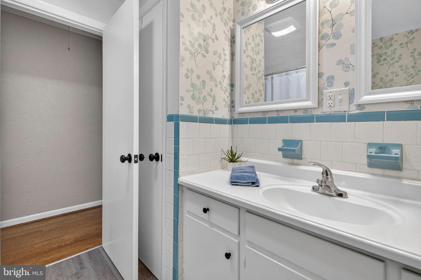 204 E 17TH ST, FRONT ROYAL, Virginia 22630, 3 Bedrooms Bedrooms, 10 Rooms Rooms,1 BathroomBathrooms,Residential,For sale,204 E 17TH ST,VAWR2012622 MLS # VAWR2012622 204 E 17TH ST, FRONT ROYAL, Virginia 22630, 3 Bedrooms Bedrooms, 10 Rooms Rooms,1 BathroomBathrooms,Residential,For sale,204 E 17TH ST,VAWR2012622 MLS # VAWR2012622