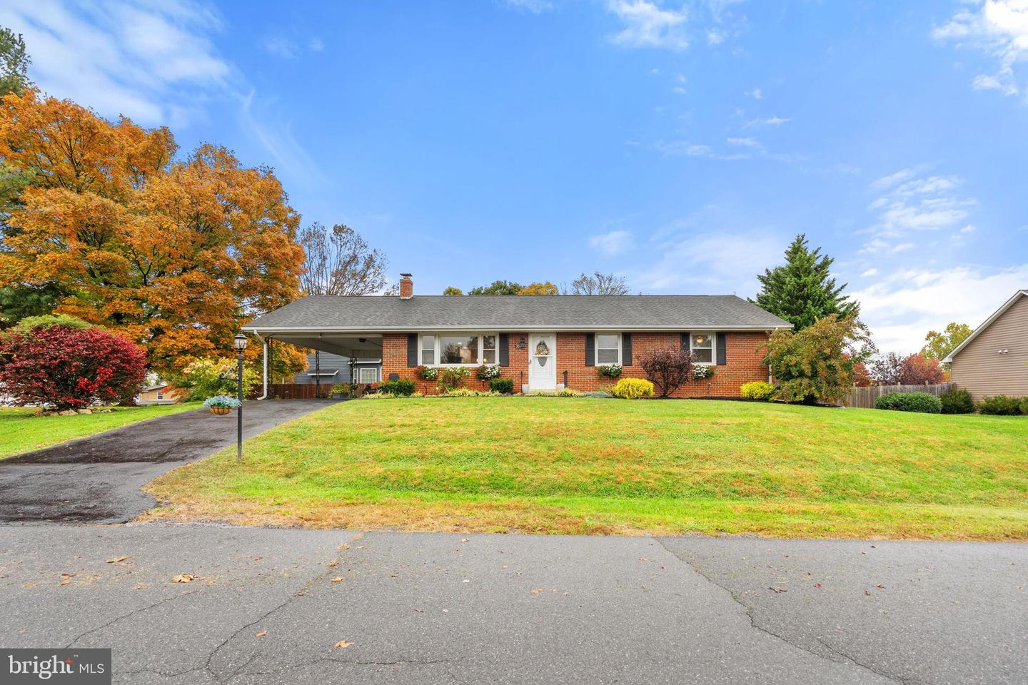 204 E 17TH ST, FRONT ROYAL, Virginia 22630, 3 Bedrooms Bedrooms, 10 Rooms Rooms,1 BathroomBathrooms,Residential,For sale,204 E 17TH ST,VAWR2012622 MLS # VAWR2012622 204 E 17TH ST, FRONT ROYAL, Virginia 22630, 3 Bedrooms Bedrooms, 10 Rooms Rooms,1 BathroomBathrooms,Residential,For sale,204 E 17TH ST,VAWR2012622 MLS # VAWR2012622