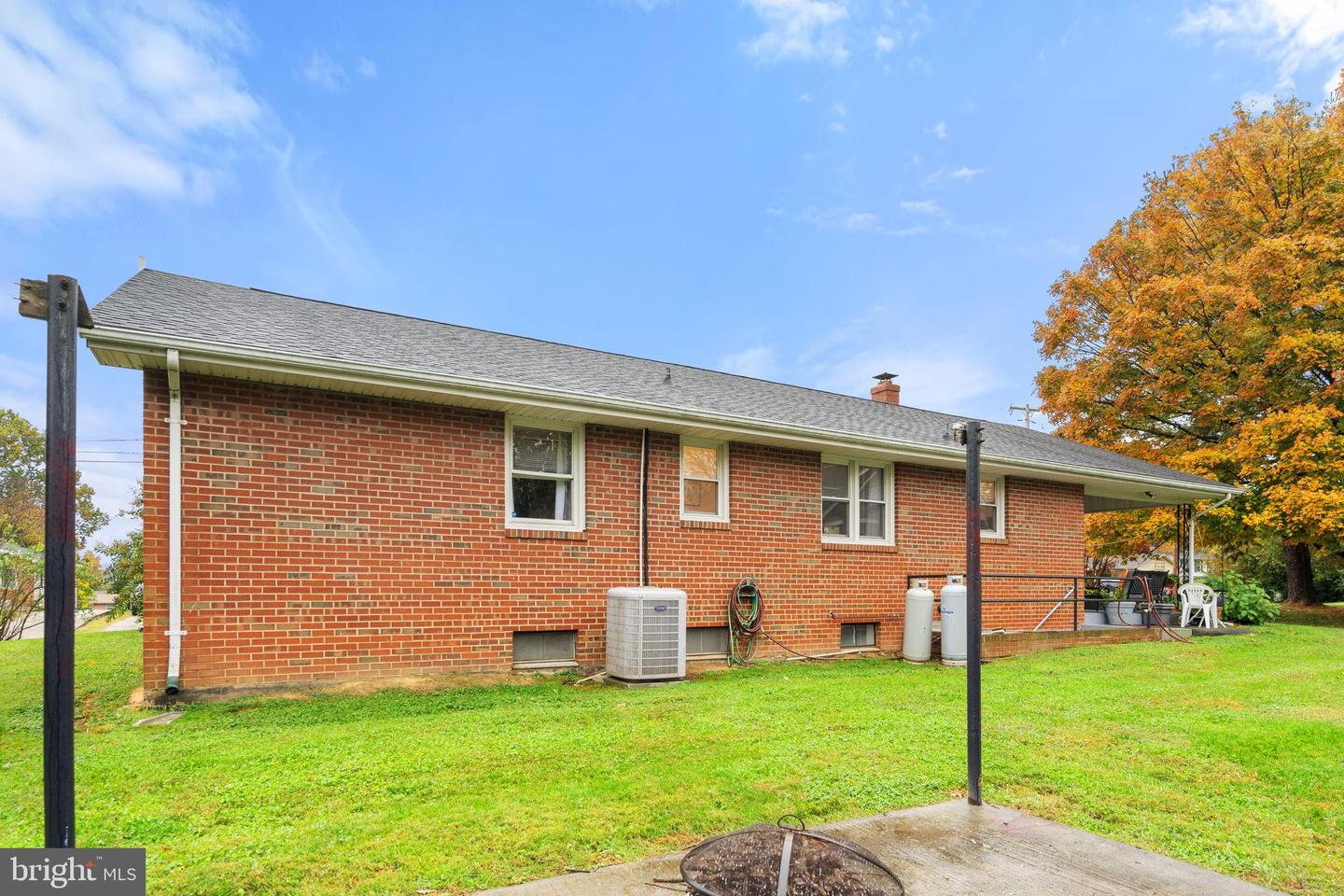 204 E 17TH ST, FRONT ROYAL, Virginia 22630, 3 Bedrooms Bedrooms, 10 Rooms Rooms,1 BathroomBathrooms,Residential,For sale,204 E 17TH ST,VAWR2012622 MLS # VAWR2012622 204 E 17TH ST, FRONT ROYAL, Virginia 22630, 3 Bedrooms Bedrooms, 10 Rooms Rooms,1 BathroomBathrooms,Residential,For sale,204 E 17TH ST,VAWR2012622 MLS # VAWR2012622