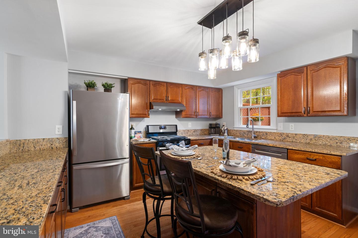 8852 EAGLE ROCK LN, SPRINGFIELD, Virginia 22153, 3 Bedrooms Bedrooms, ,3 BathroomsBathrooms,Residential,For sale,8852 EAGLE ROCK LN,VAFX2276034 MLS # VAFX2276034