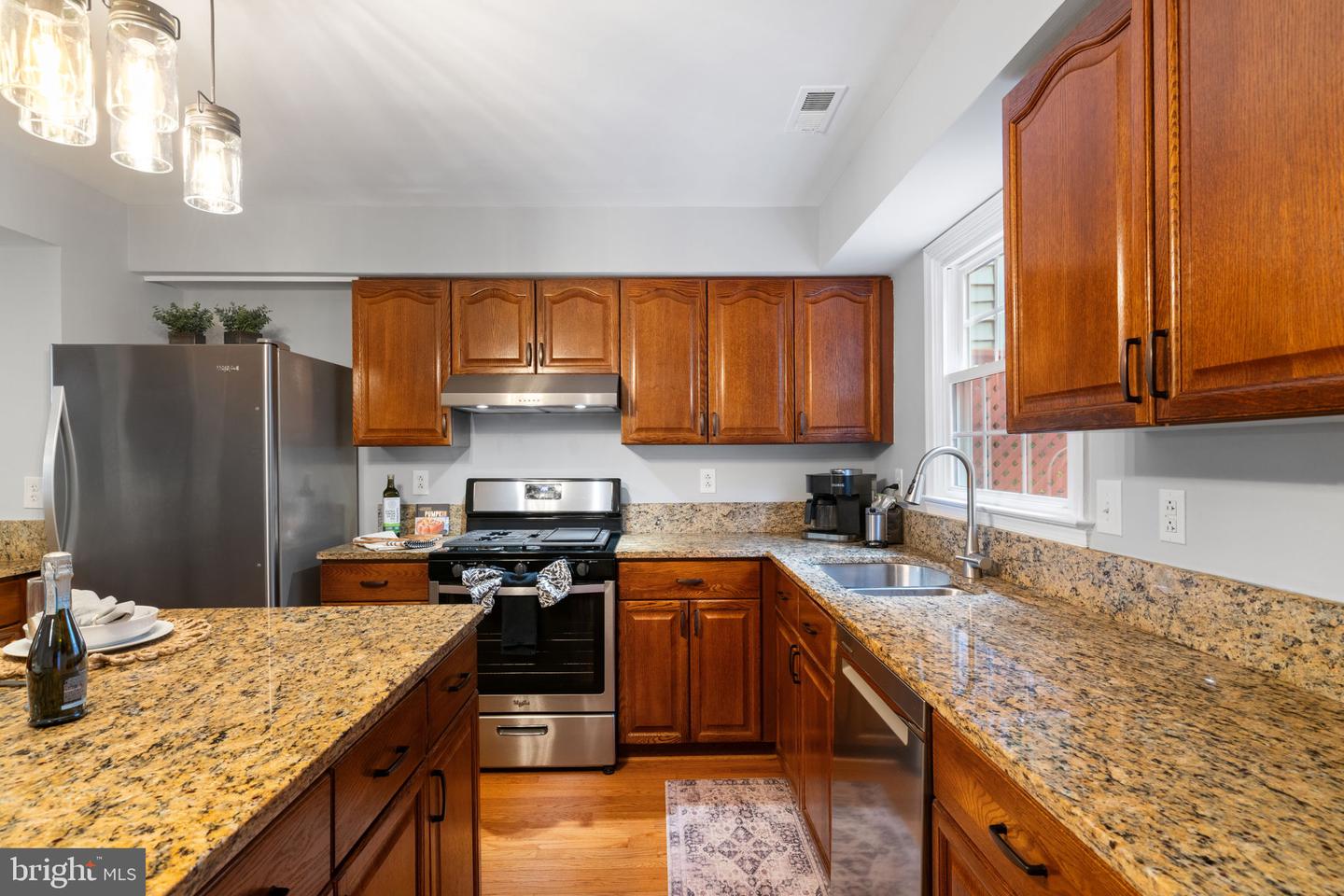 8852 EAGLE ROCK LN, SPRINGFIELD, Virginia 22153, 3 Bedrooms Bedrooms, ,3 BathroomsBathrooms,Residential,For sale,8852 EAGLE ROCK LN,VAFX2276034 MLS # VAFX2276034