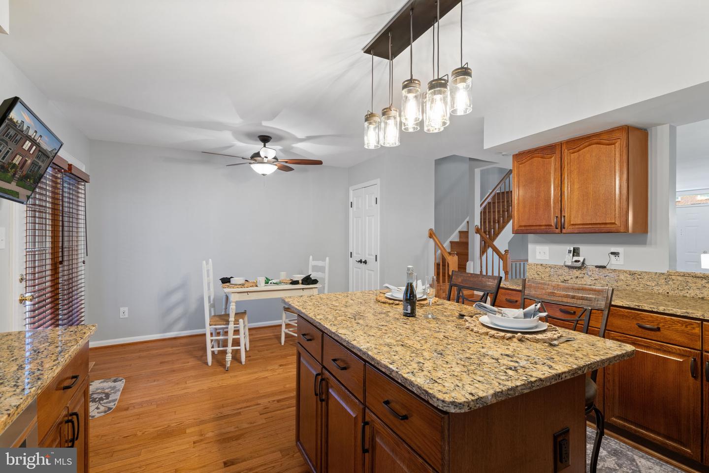 8852 EAGLE ROCK LN, SPRINGFIELD, Virginia 22153, 3 Bedrooms Bedrooms, ,3 BathroomsBathrooms,Residential,For sale,8852 EAGLE ROCK LN,VAFX2276034 MLS # VAFX2276034