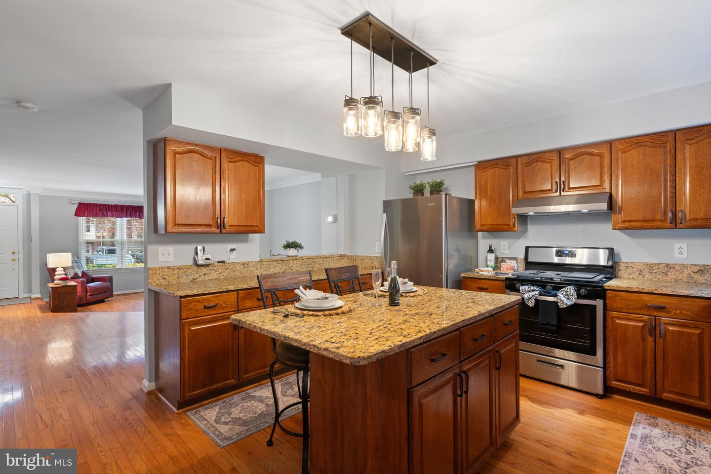 8852 EAGLE ROCK LN, SPRINGFIELD, Virginia 22153, 3 Bedrooms Bedrooms, ,3 BathroomsBathrooms,Residential,For sale,8852 EAGLE ROCK LN,VAFX2276034 MLS # VAFX2276034