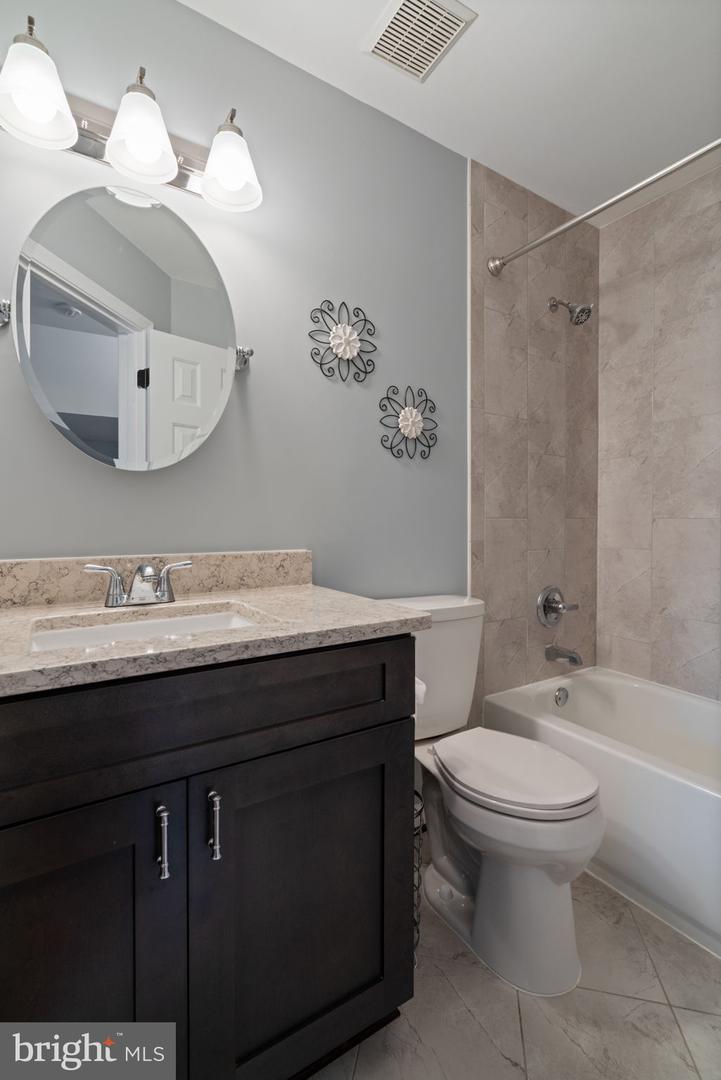 8852 EAGLE ROCK LN, SPRINGFIELD, Virginia 22153, 3 Bedrooms Bedrooms, ,3 BathroomsBathrooms,Residential,For sale,8852 EAGLE ROCK LN,VAFX2276034 MLS # VAFX2276034