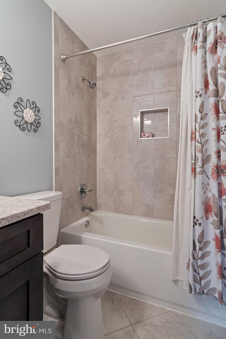 8852 EAGLE ROCK LN, SPRINGFIELD, Virginia 22153, 3 Bedrooms Bedrooms, ,3 BathroomsBathrooms,Residential,For sale,8852 EAGLE ROCK LN,VAFX2276034 MLS # VAFX2276034