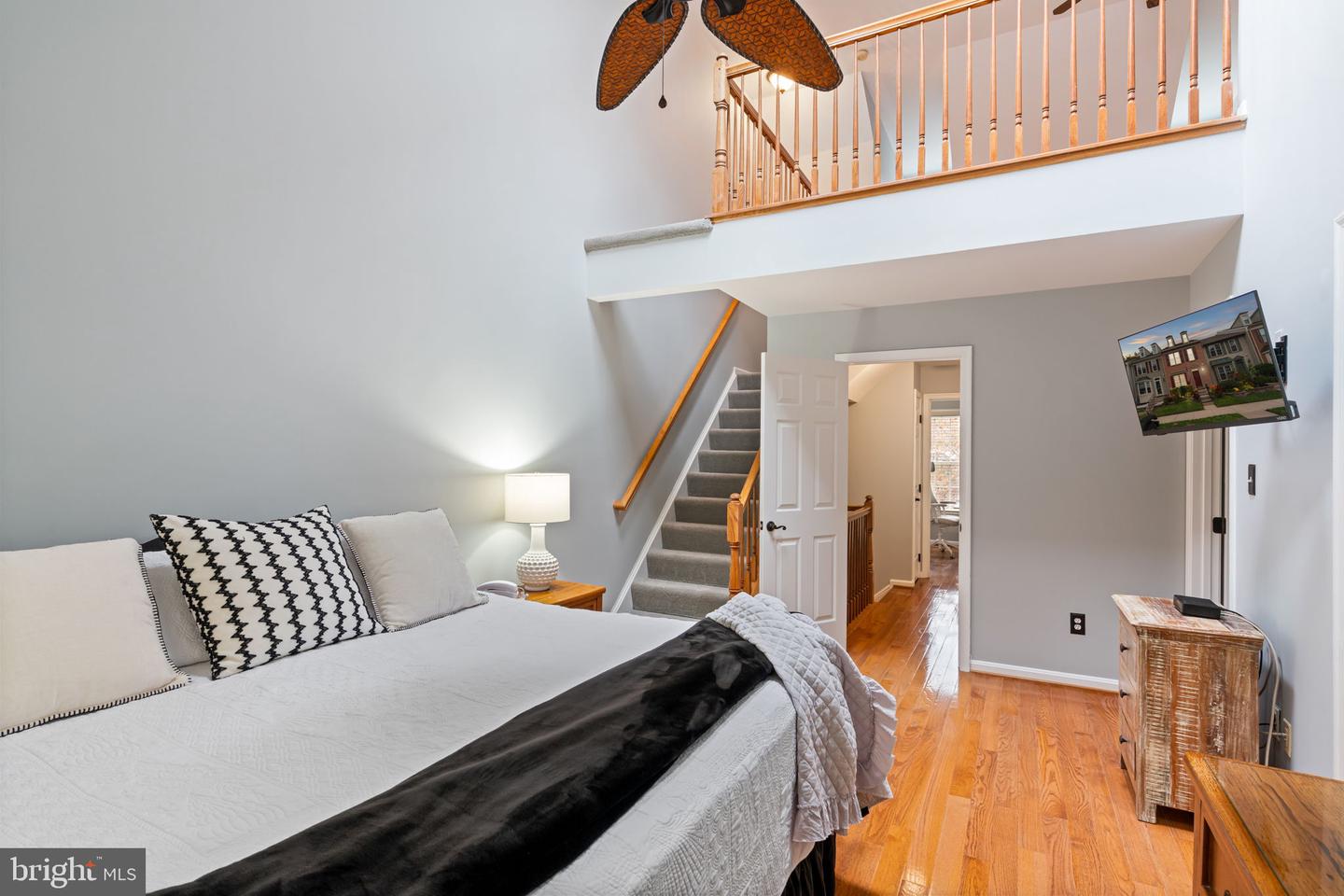 8852 EAGLE ROCK LN, SPRINGFIELD, Virginia 22153, 3 Bedrooms Bedrooms, ,3 BathroomsBathrooms,Residential,For sale,8852 EAGLE ROCK LN,VAFX2276034 MLS # VAFX2276034