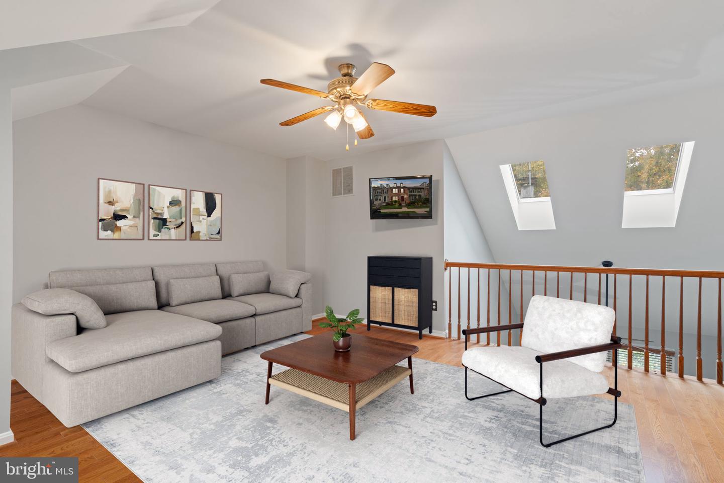 8852 EAGLE ROCK LN, SPRINGFIELD, Virginia 22153, 3 Bedrooms Bedrooms, ,3 BathroomsBathrooms,Residential,For sale,8852 EAGLE ROCK LN,VAFX2276034 MLS # VAFX2276034