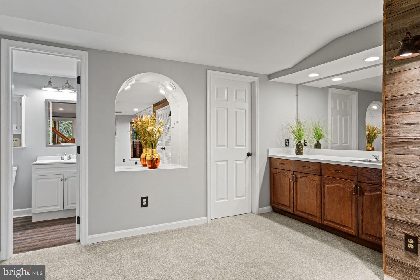 8852 EAGLE ROCK LN, SPRINGFIELD, Virginia 22153, 3 Bedrooms Bedrooms, ,3 BathroomsBathrooms,Residential,For sale,8852 EAGLE ROCK LN,VAFX2276034 MLS # VAFX2276034