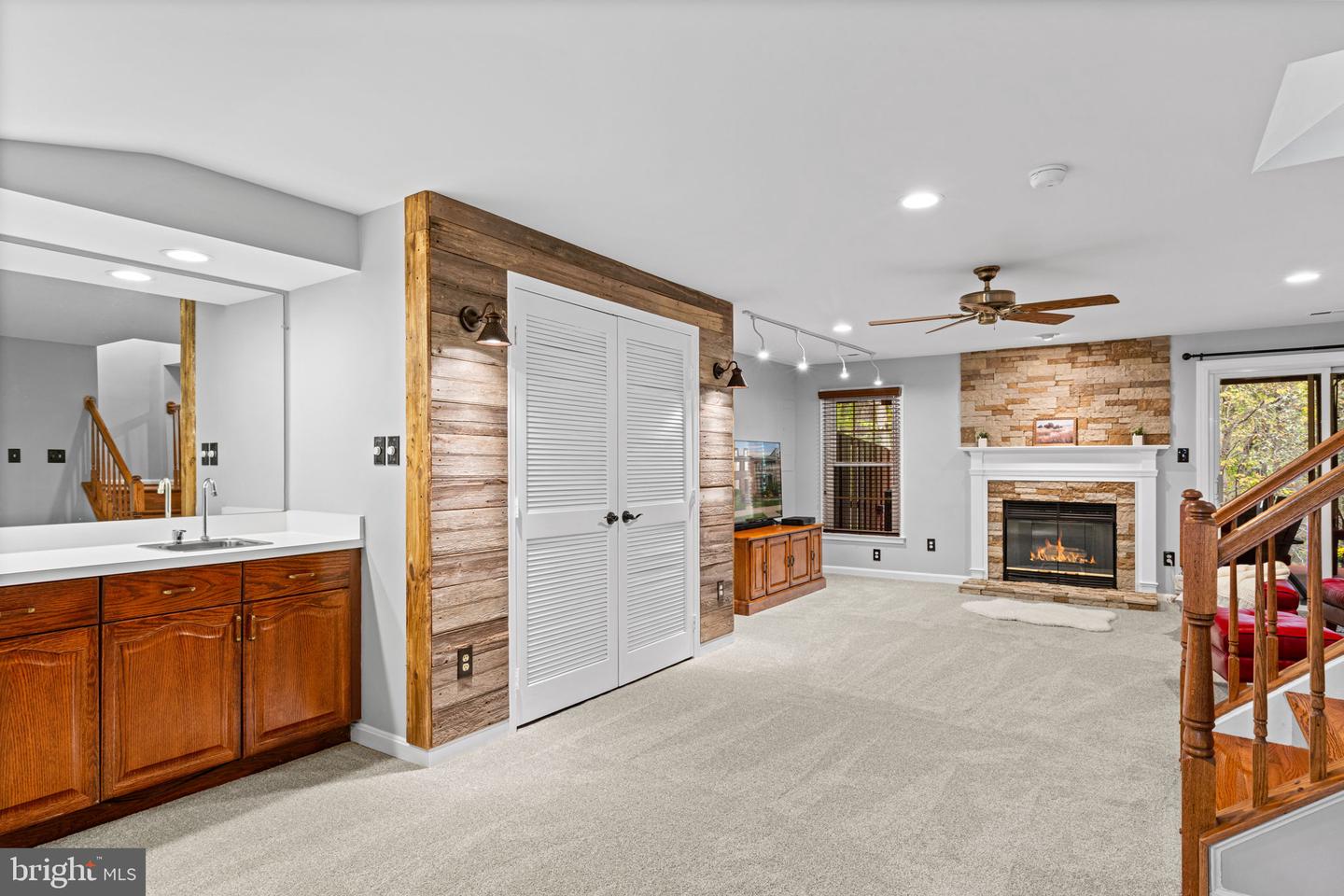 8852 EAGLE ROCK LN, SPRINGFIELD, Virginia 22153, 3 Bedrooms Bedrooms, ,3 BathroomsBathrooms,Residential,For sale,8852 EAGLE ROCK LN,VAFX2276034 MLS # VAFX2276034