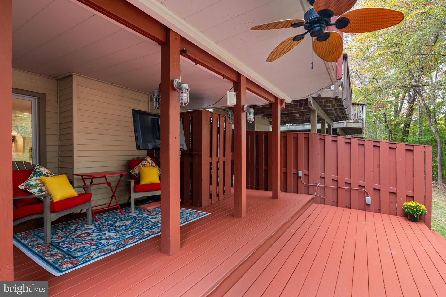 8852 EAGLE ROCK LN, SPRINGFIELD, Virginia 22153, 3 Bedrooms Bedrooms, ,3 BathroomsBathrooms,Residential,For sale,8852 EAGLE ROCK LN,VAFX2276034 MLS # VAFX2276034