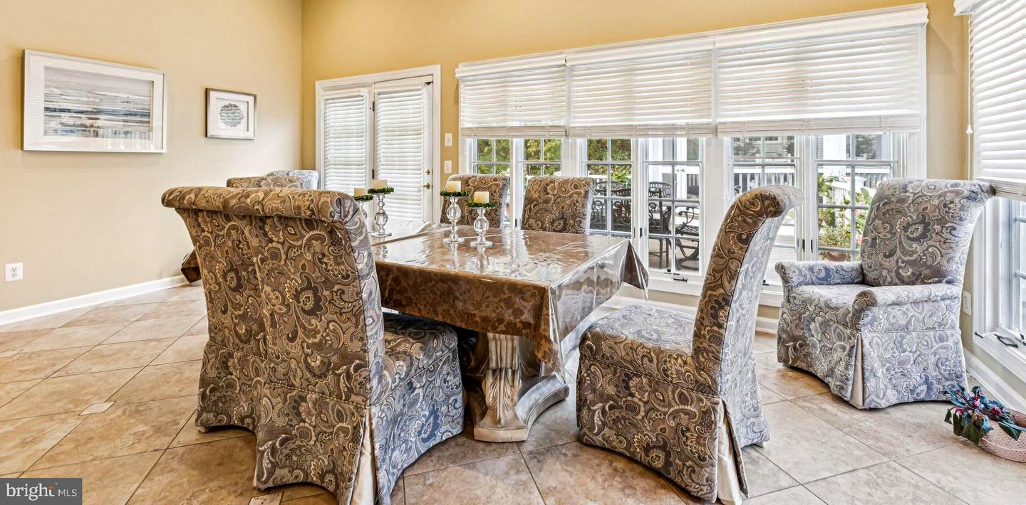 4904 ELSA CT, FAIRFAX, Virginia 22030, 5 Bedrooms Bedrooms, ,4 BathroomsBathrooms,Residential,For sale,4904 ELSA CT,VAFX2276056 MLS # VAFX2276056