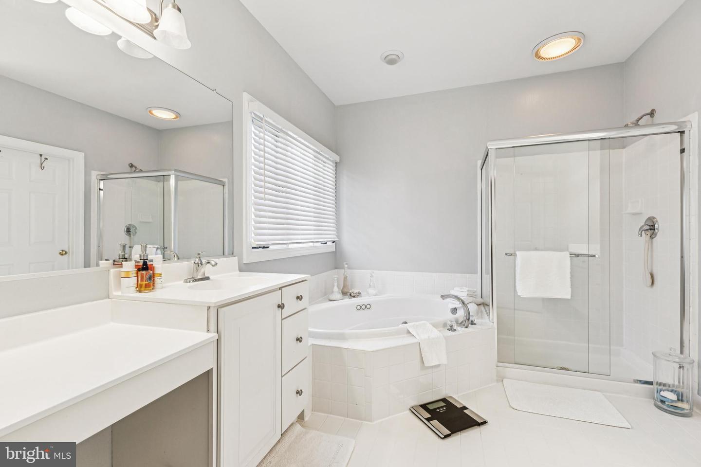 4904 ELSA CT, FAIRFAX, Virginia 22030, 5 Bedrooms Bedrooms, ,4 BathroomsBathrooms,Residential,For sale,4904 ELSA CT,VAFX2276056 MLS # VAFX2276056