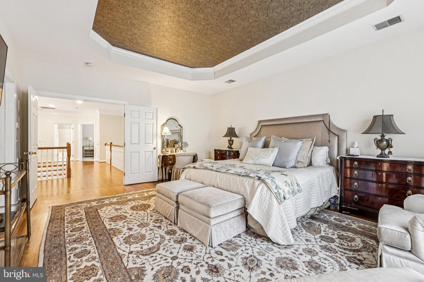 4904 ELSA CT, FAIRFAX, Virginia 22030, 5 Bedrooms Bedrooms, ,4 BathroomsBathrooms,Residential,For sale,4904 ELSA CT,VAFX2276056 MLS # VAFX2276056