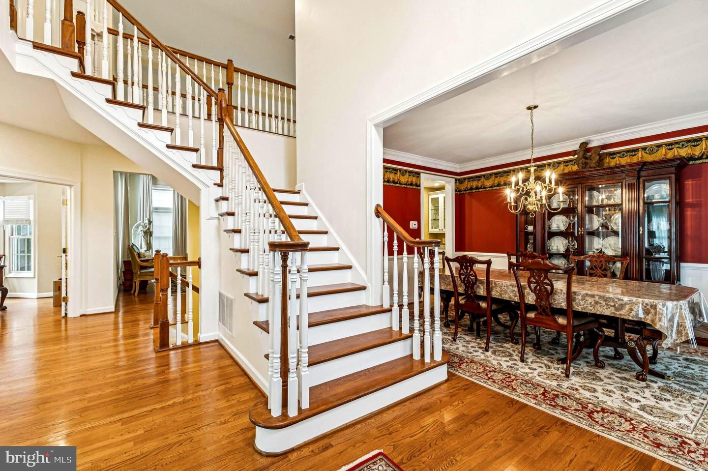 4904 ELSA CT, FAIRFAX, Virginia 22030, 5 Bedrooms Bedrooms, ,4 BathroomsBathrooms,Residential,For sale,4904 ELSA CT,VAFX2276056 MLS # VAFX2276056