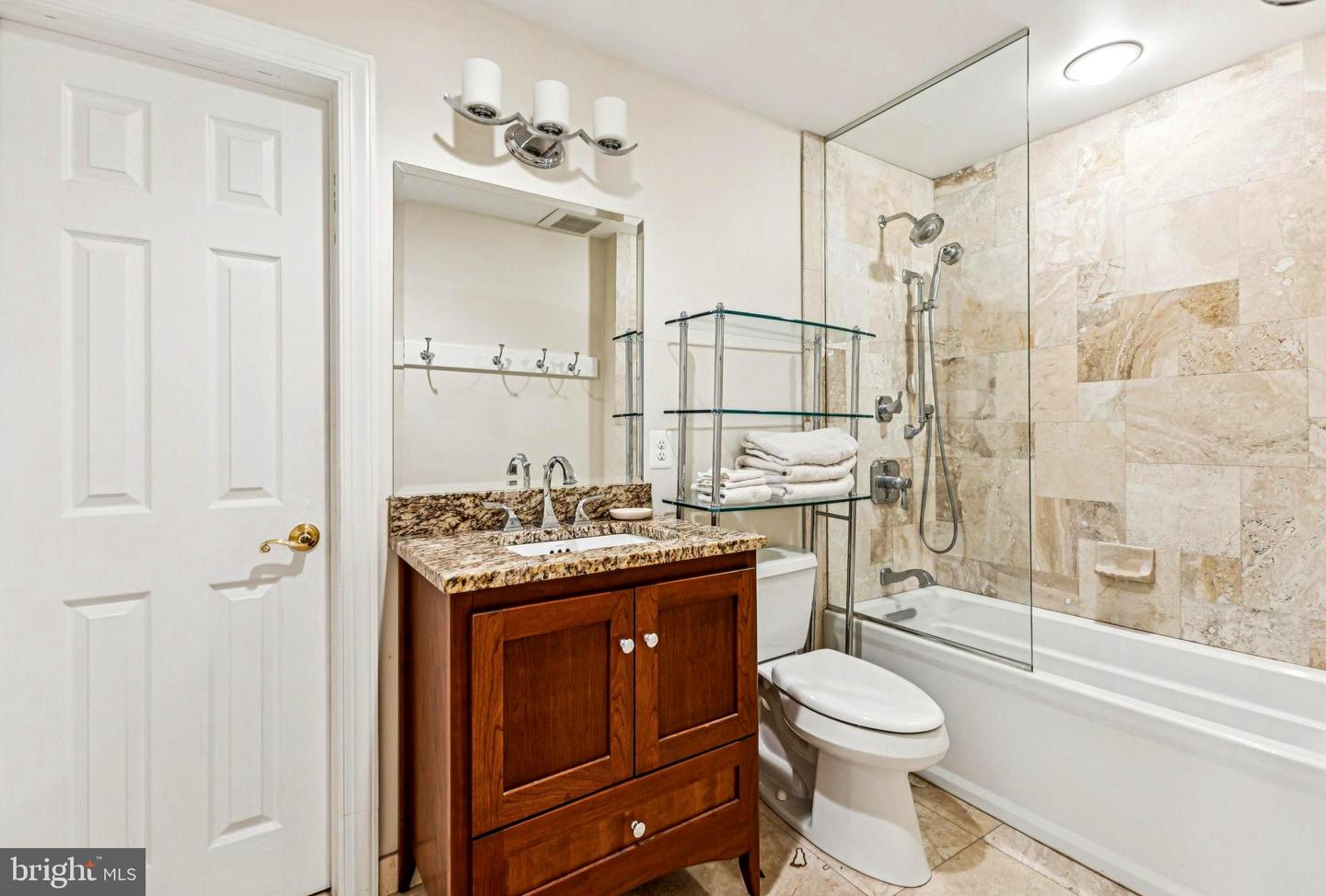 4904 ELSA CT, FAIRFAX, Virginia 22030, 5 Bedrooms Bedrooms, ,4 BathroomsBathrooms,Residential,For sale,4904 ELSA CT,VAFX2276056 MLS # VAFX2276056