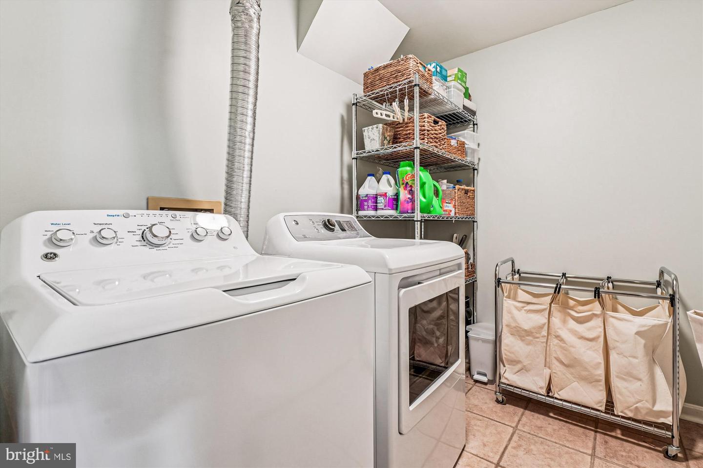 15521 PORT WASHINGTON CT, DUMFRIES, Virginia 22025, 3 Bedrooms Bedrooms, ,3 BathroomsBathrooms,Residential,For sale,15521 PORT WASHINGTON CT,VAPW2106728 MLS # VAPW2106728