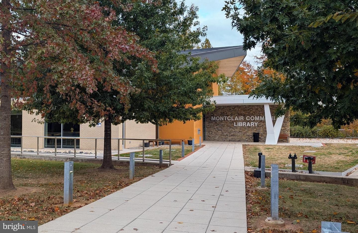 15521 PORT WASHINGTON CT, DUMFRIES, Virginia 22025, 3 Bedrooms Bedrooms, ,3 BathroomsBathrooms,Residential,For sale,15521 PORT WASHINGTON CT,VAPW2106728 MLS # VAPW2106728