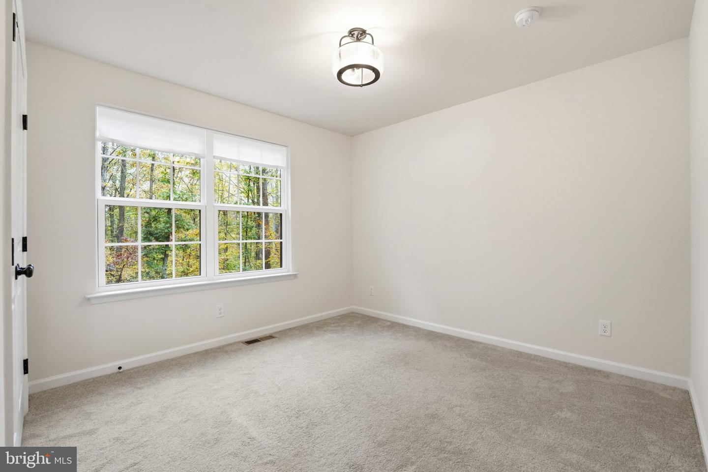 700 LEELAND RD, FREDERICKSBURG, Virginia 22405, 5 Bedrooms Bedrooms, 14 Rooms Rooms,3 BathroomsBathrooms,Residential,For sale,700 LEELAND RD,VAST2043822 MLS # VAST2043822