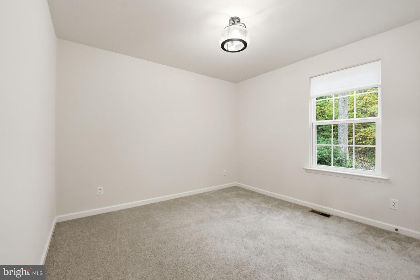 700 LEELAND RD, FREDERICKSBURG, Virginia 22405, 5 Bedrooms Bedrooms, 14 Rooms Rooms,3 BathroomsBathrooms,Residential,For sale,700 LEELAND RD,VAST2043822 MLS # VAST2043822