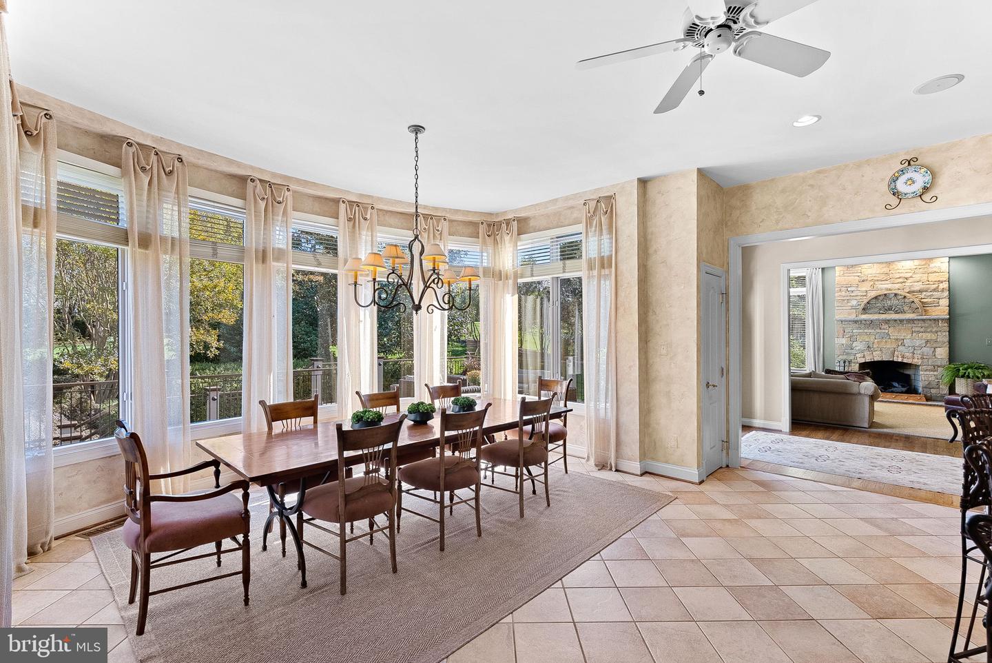 2793 MARSHALL LAKE DR, OAKTON, Virginia 22124, 5 Bedrooms Bedrooms, ,4 BathroomsBathrooms,Residential,For sale,2793 MARSHALL LAKE DR,VAFX2276364 MLS # VAFX2276364