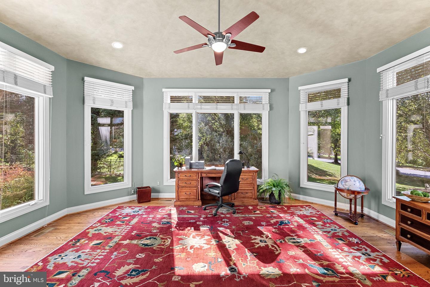 2793 MARSHALL LAKE DR, OAKTON, Virginia 22124, 5 Bedrooms Bedrooms, ,4 BathroomsBathrooms,Residential,For sale,2793 MARSHALL LAKE DR,VAFX2276364 MLS # VAFX2276364