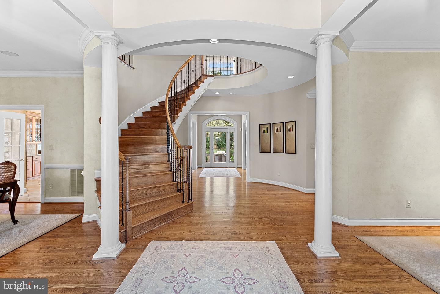 2793 MARSHALL LAKE DR, OAKTON, Virginia 22124, 5 Bedrooms Bedrooms, ,4 BathroomsBathrooms,Residential,For sale,2793 MARSHALL LAKE DR,VAFX2276364 MLS # VAFX2276364