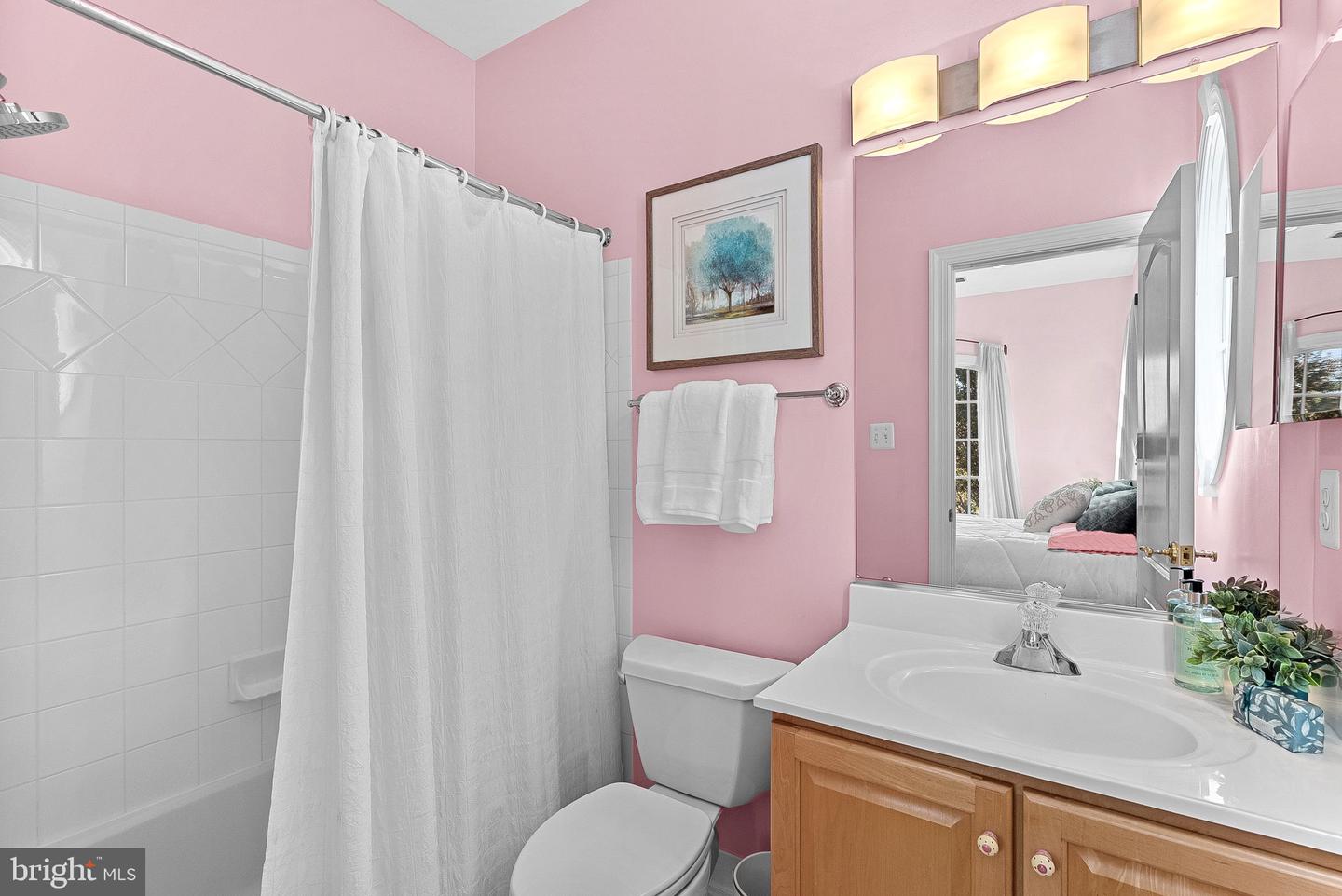 2793 MARSHALL LAKE DR, OAKTON, Virginia 22124, 5 Bedrooms Bedrooms, ,4 BathroomsBathrooms,Residential,For sale,2793 MARSHALL LAKE DR,VAFX2276364 MLS # VAFX2276364