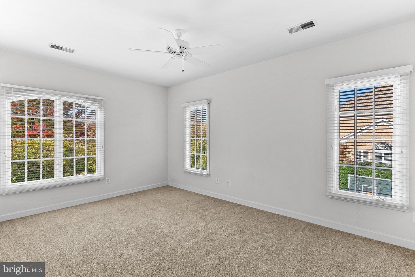 2793 MARSHALL LAKE DR, OAKTON, Virginia 22124, 5 Bedrooms Bedrooms, ,4 BathroomsBathrooms,Residential,For sale,2793 MARSHALL LAKE DR,VAFX2276364 MLS # VAFX2276364