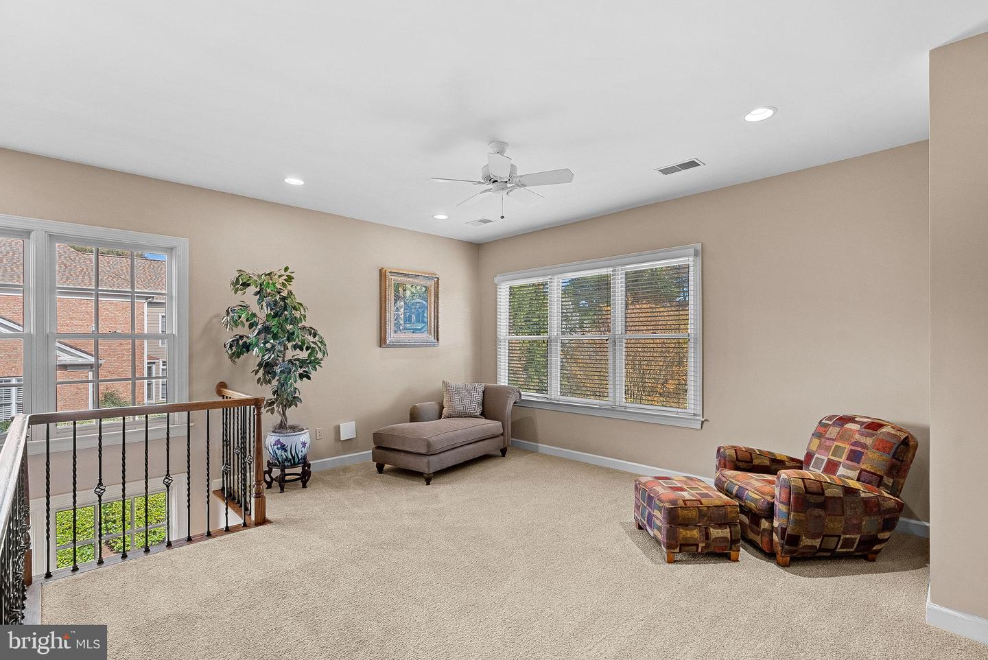 2793 MARSHALL LAKE DR, OAKTON, Virginia 22124, 5 Bedrooms Bedrooms, ,4 BathroomsBathrooms,Residential,For sale,2793 MARSHALL LAKE DR,VAFX2276364 MLS # VAFX2276364