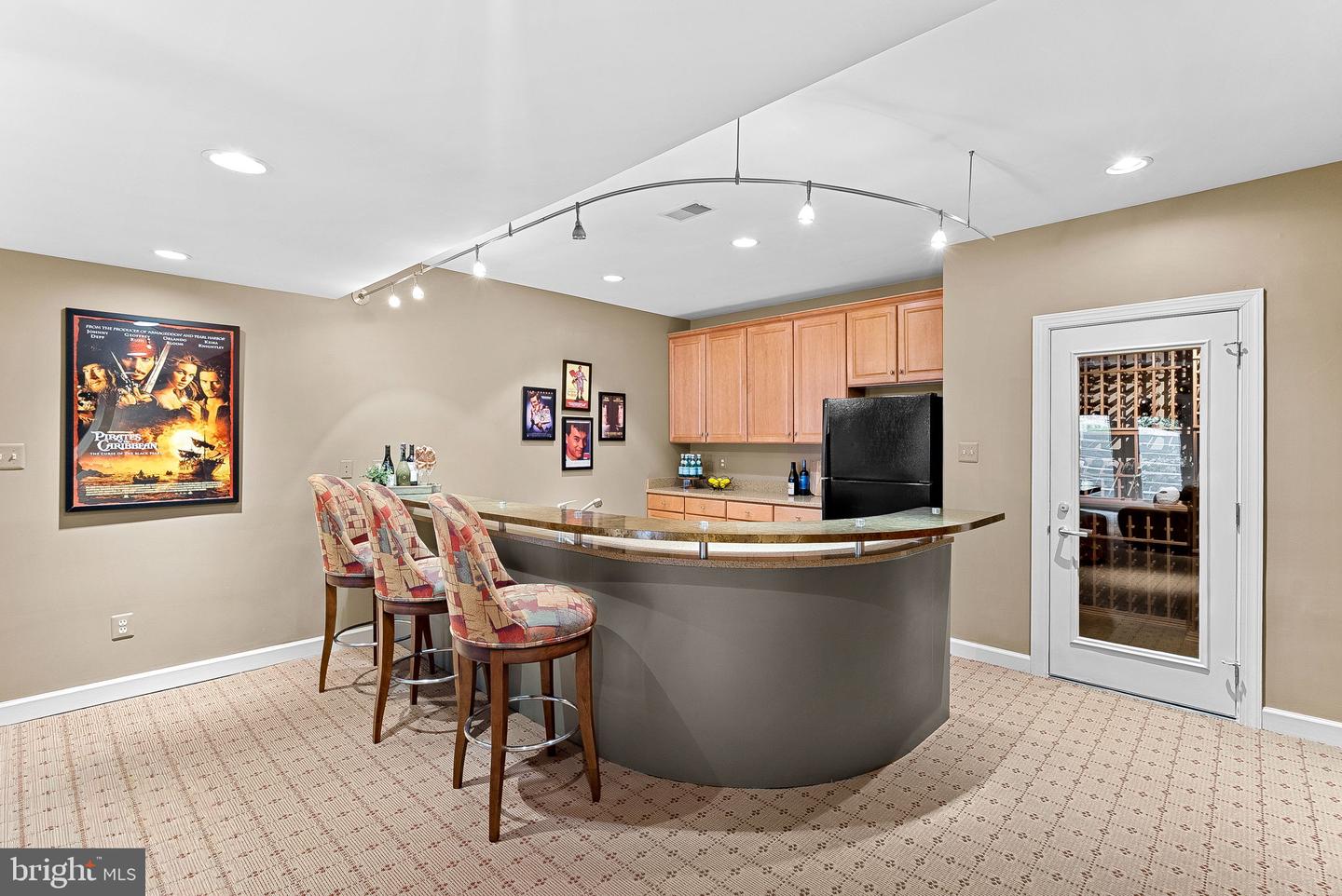 2793 MARSHALL LAKE DR, OAKTON, Virginia 22124, 5 Bedrooms Bedrooms, ,4 BathroomsBathrooms,Residential,For sale,2793 MARSHALL LAKE DR,VAFX2276364 MLS # VAFX2276364